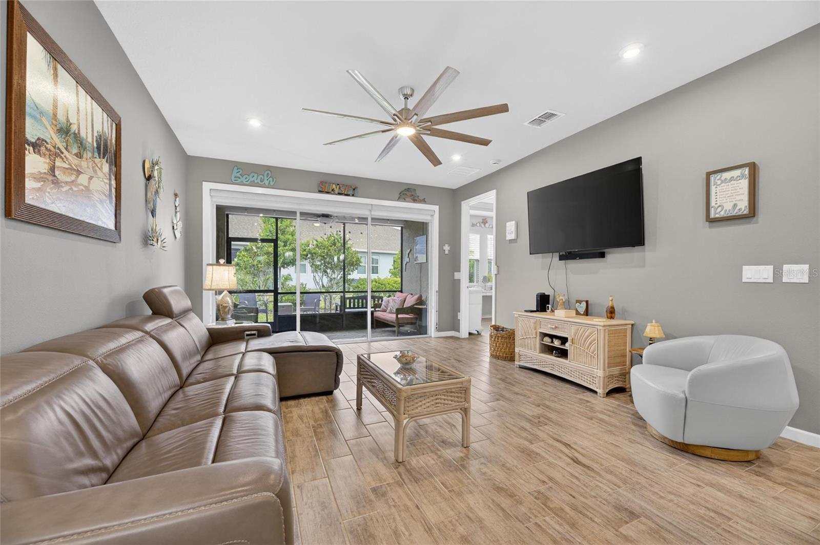3766 LAUGHING DOVE AVE, SUN CITY CENTER, FL, 33573