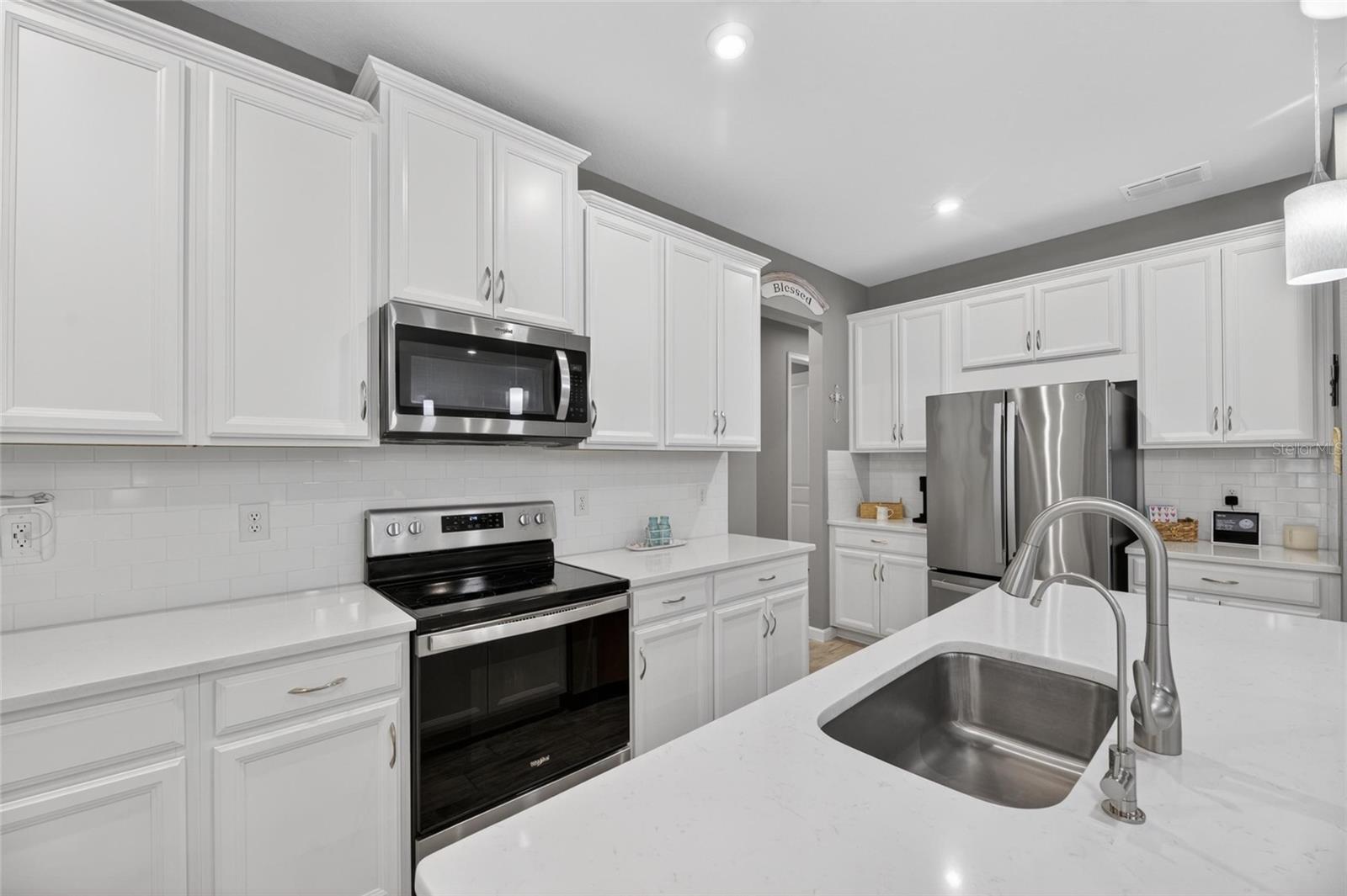 3766 LAUGHING DOVE AVE, SUN CITY CENTER, FL, 33573