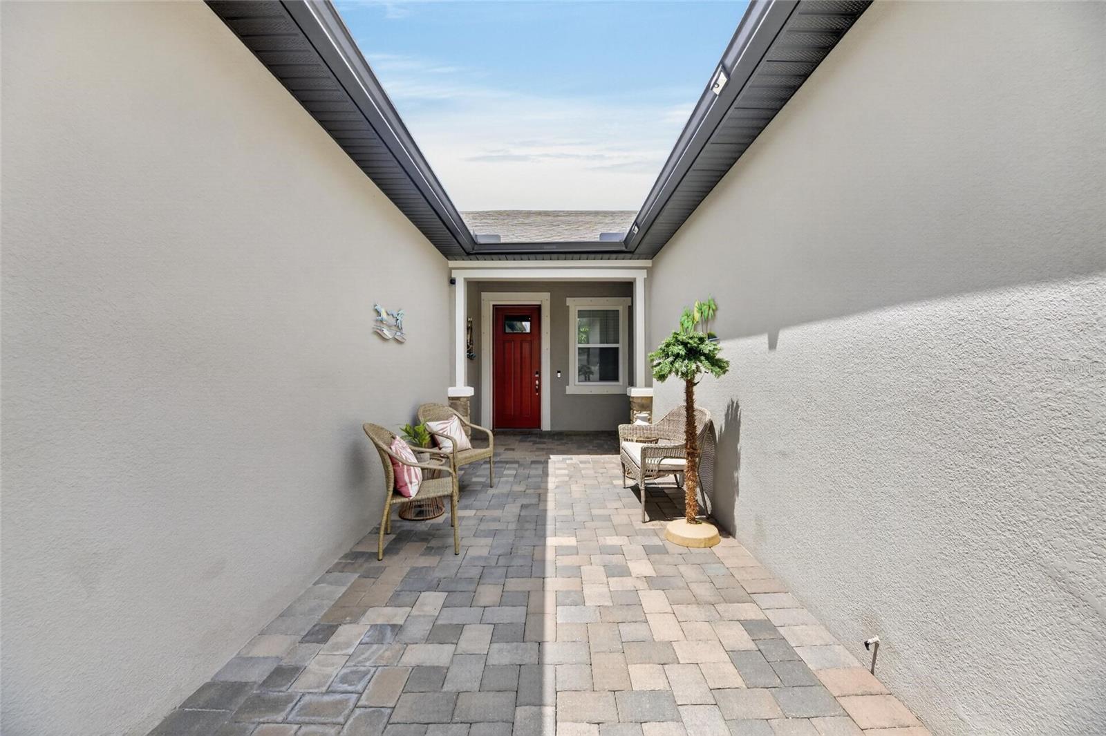 3766 LAUGHING DOVE AVE, SUN CITY CENTER, FL, 33573