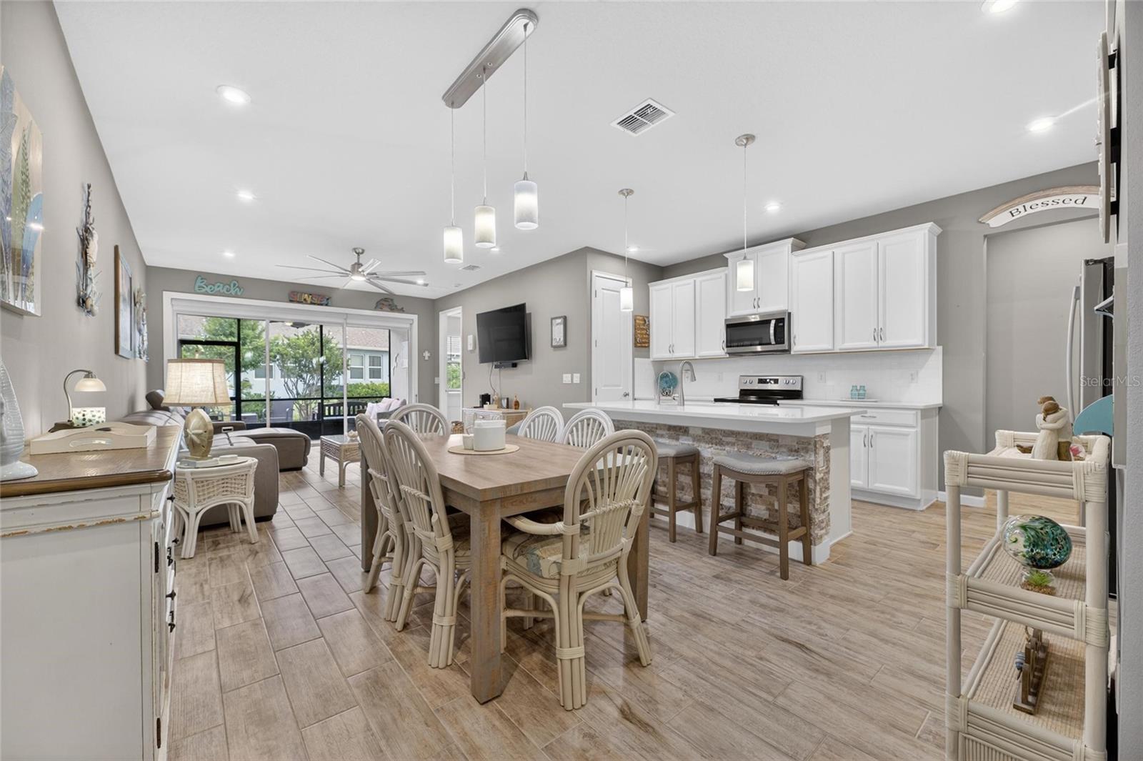 3766 LAUGHING DOVE AVE, SUN CITY CENTER, FL, 33573