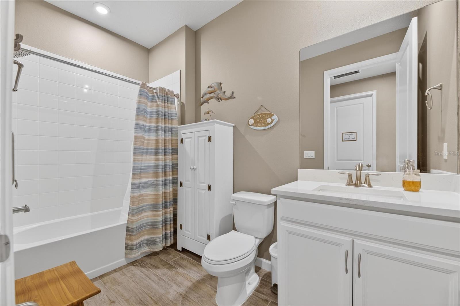 3766 LAUGHING DOVE AVE, SUN CITY CENTER, FL, 33573