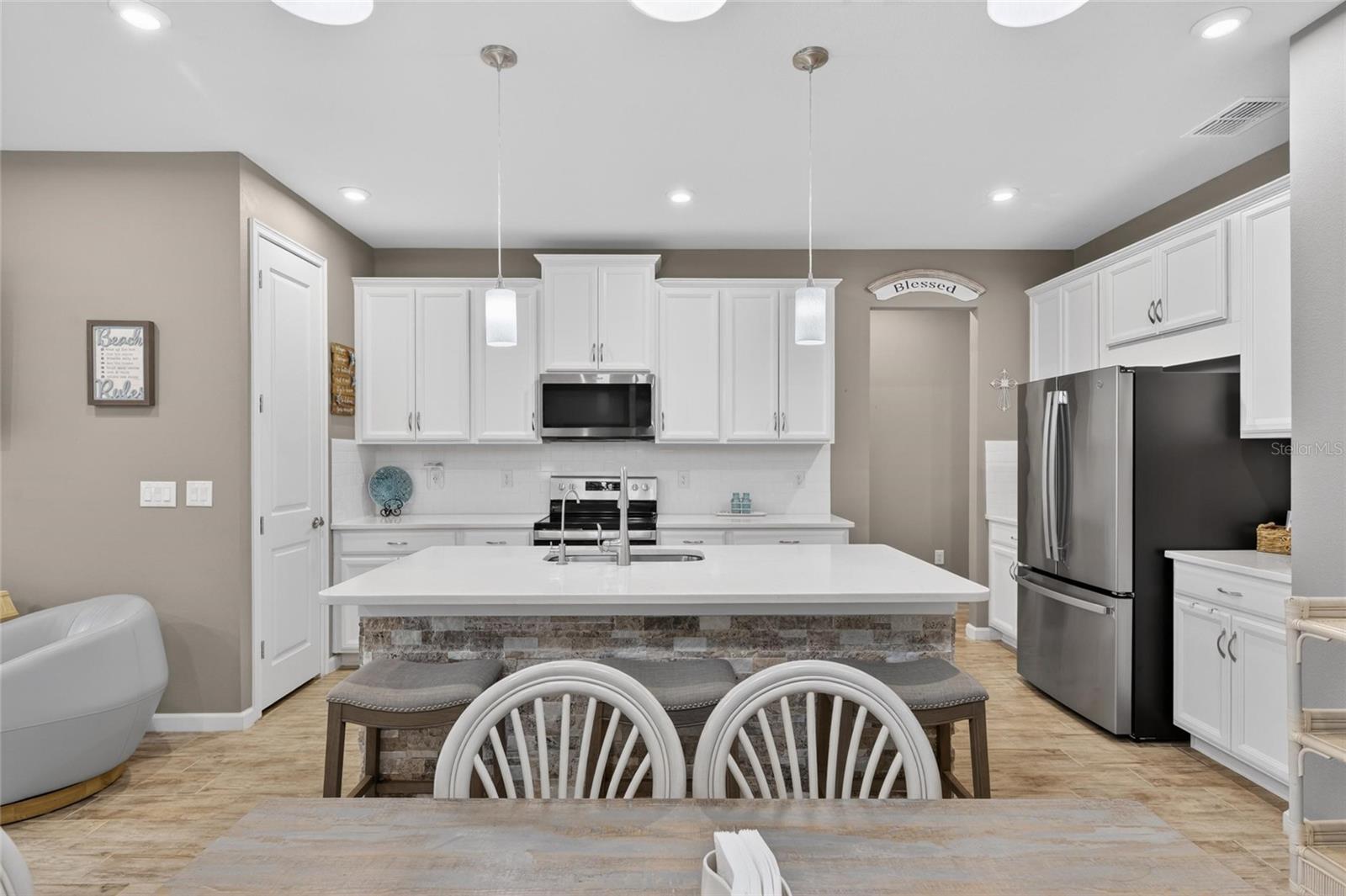3766 LAUGHING DOVE AVE, SUN CITY CENTER, FL, 33573
