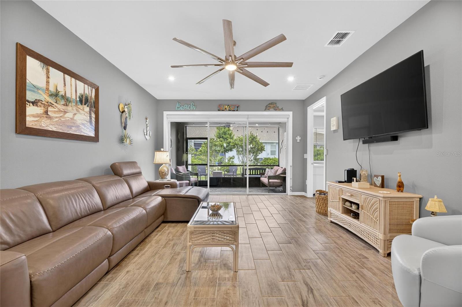 3766 LAUGHING DOVE AVE, SUN CITY CENTER, FL, 33573
