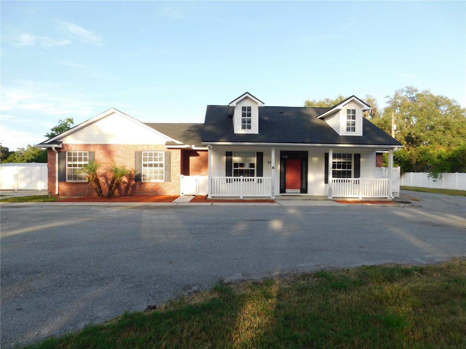 2525 N VALRICO RD, SEFFNER, FL, 33584