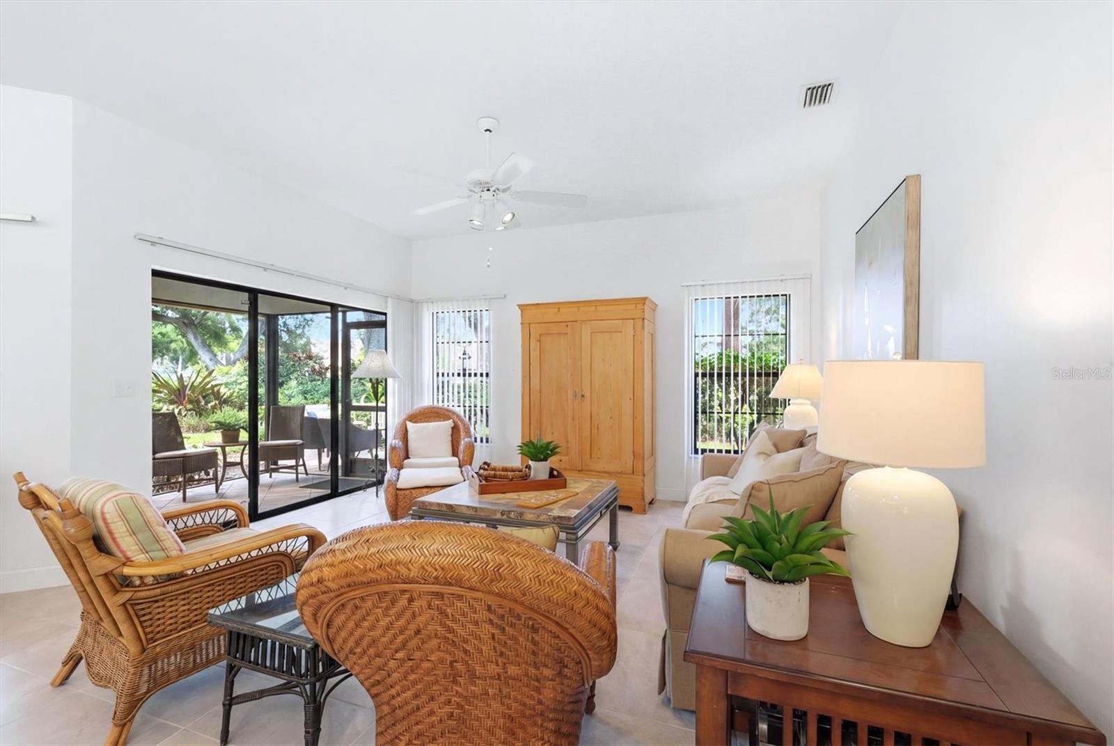 216 CARRIAGE HOUSE LN #216, NOKOMIS, FL, 34275
