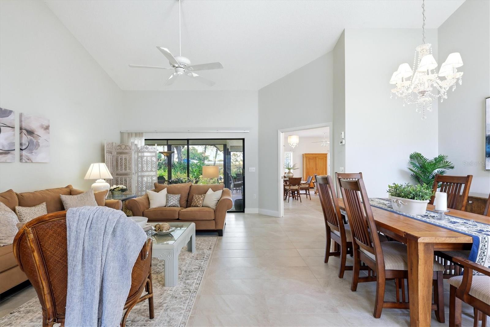 216 CARRIAGE HOUSE LN #216, NOKOMIS, FL, 34275
