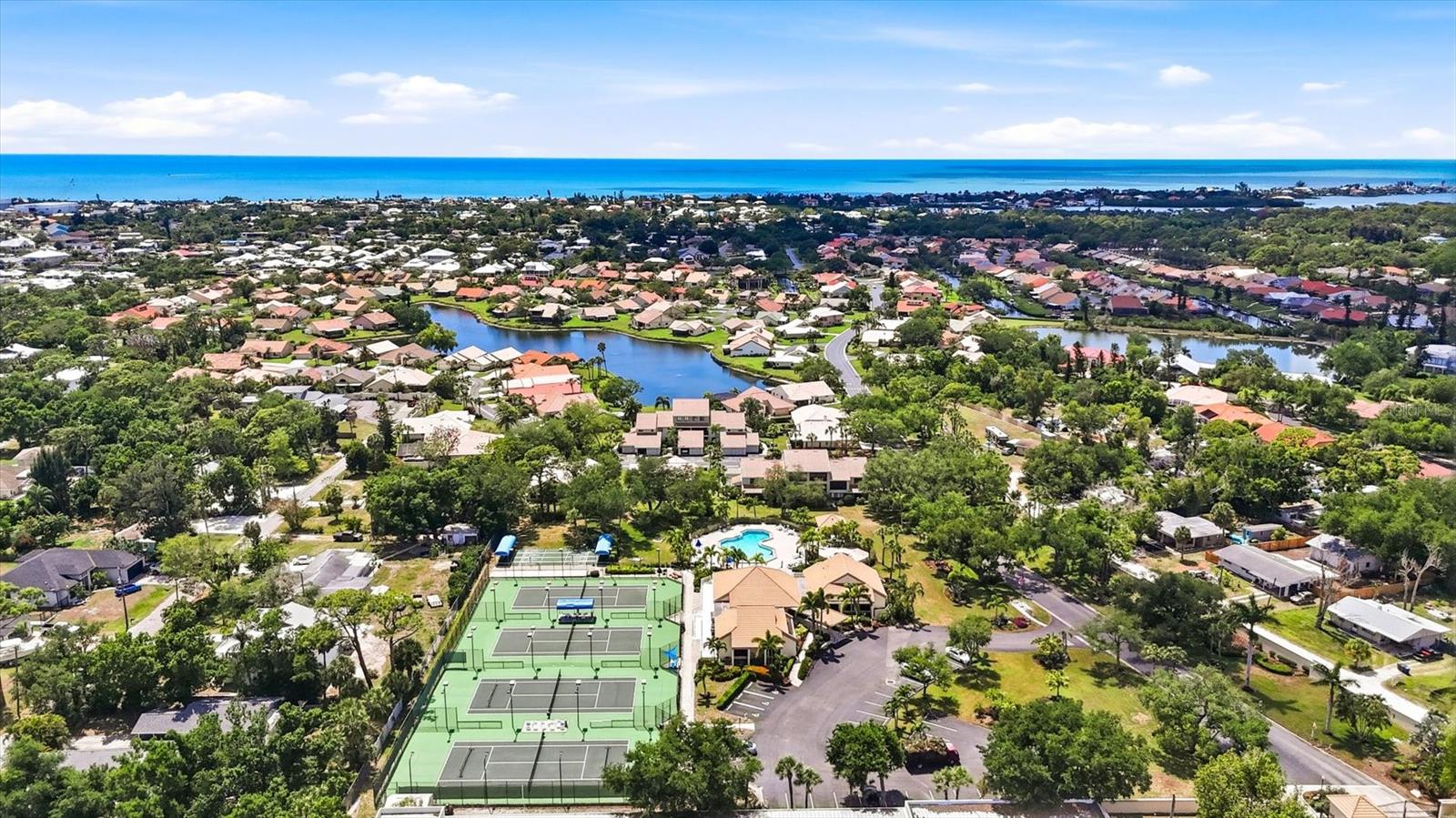 216 CARRIAGE HOUSE LN #216, NOKOMIS, FL, 34275