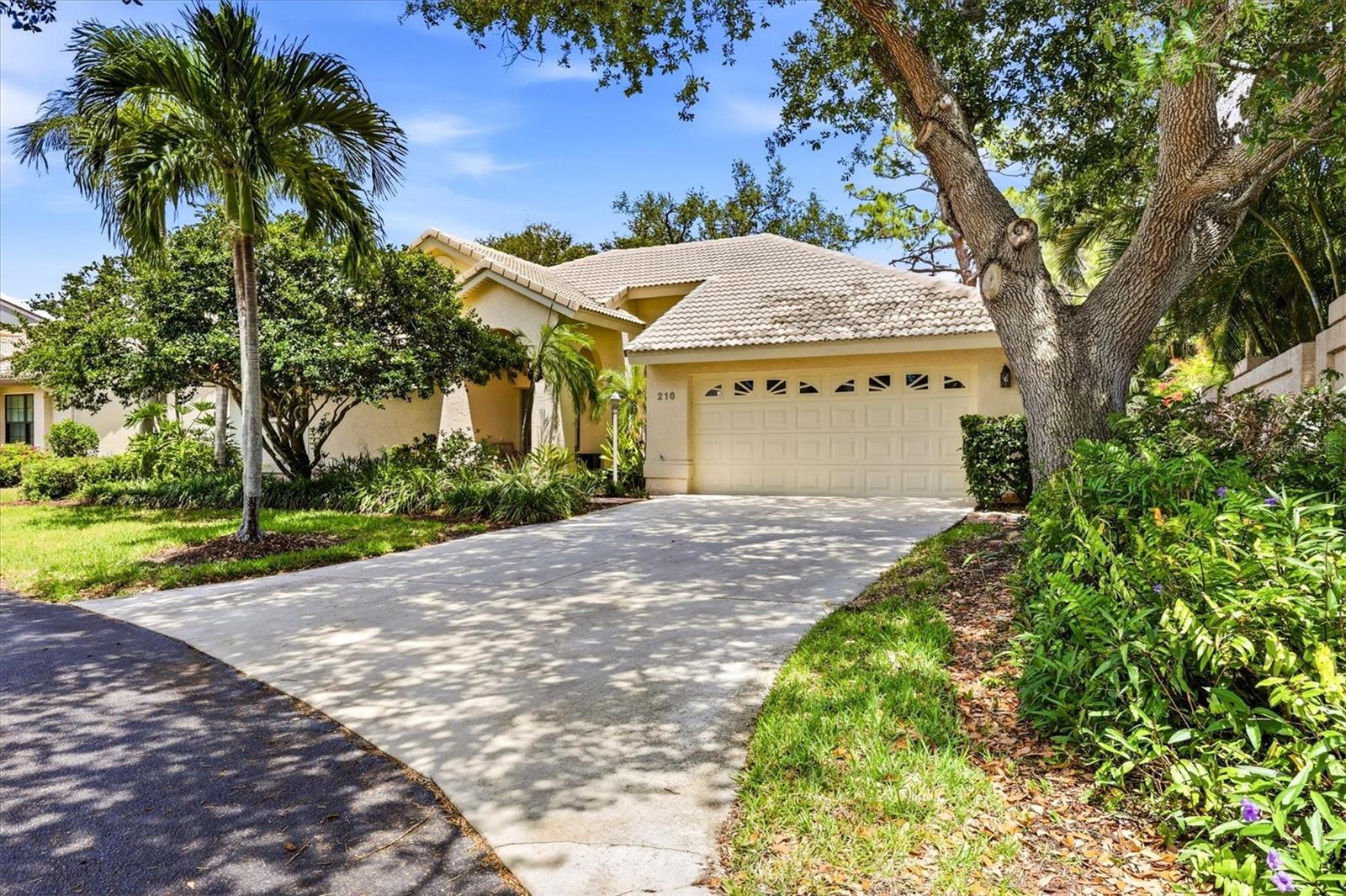 216 CARRIAGE HOUSE LN #216, NOKOMIS, FL, 34275