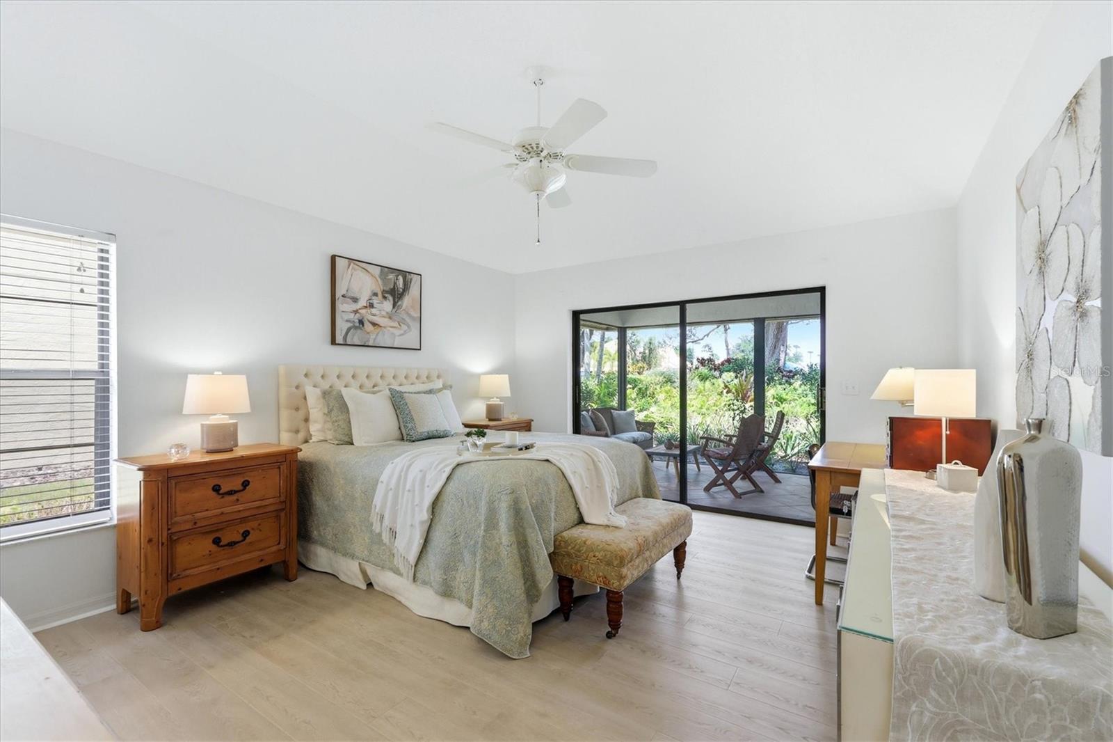 216 CARRIAGE HOUSE LN #216, NOKOMIS, FL, 34275