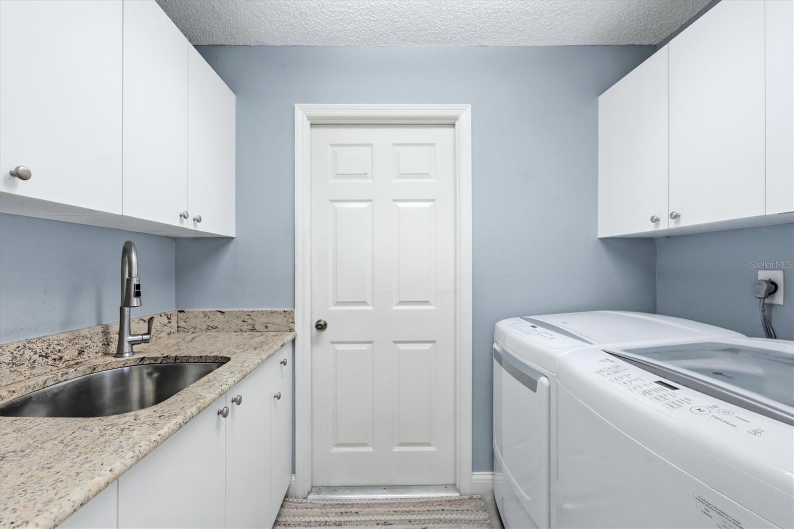 216 CARRIAGE HOUSE LN #216, NOKOMIS, FL, 34275