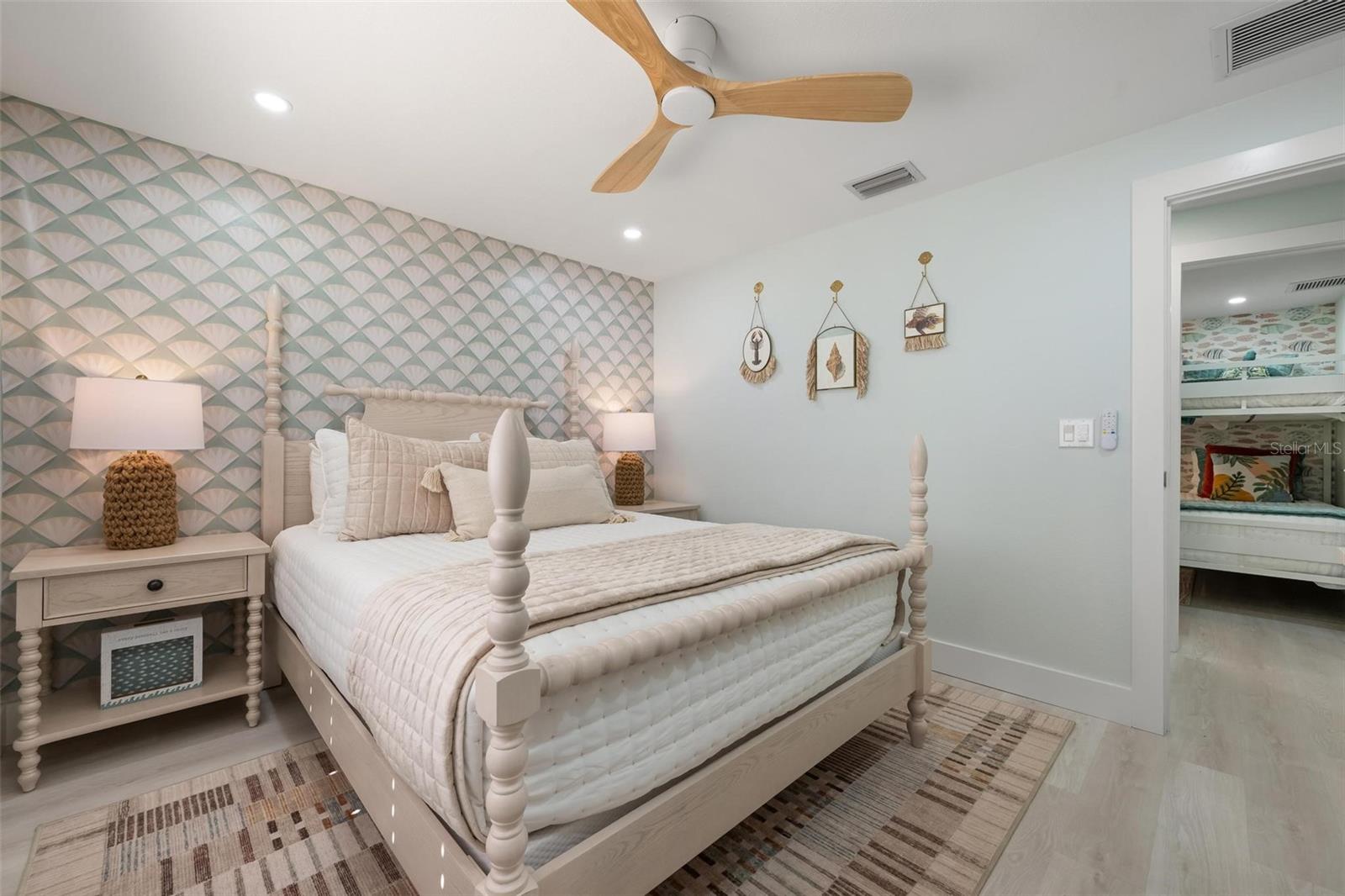 118 9TH ST N, BRADENTON BEACH, FL, 34217