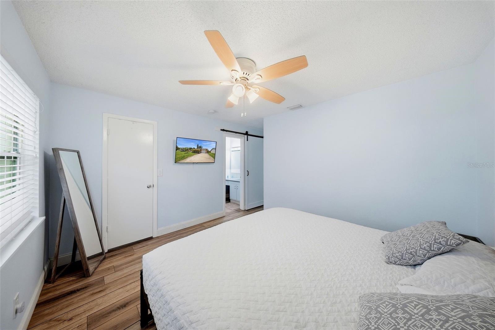 7976 SHADOW RUN DR, LARGO, FL, 33773