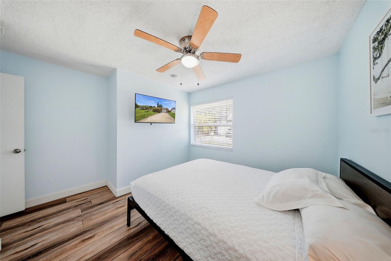 7976 SHADOW RUN DR, LARGO, FL, 33773