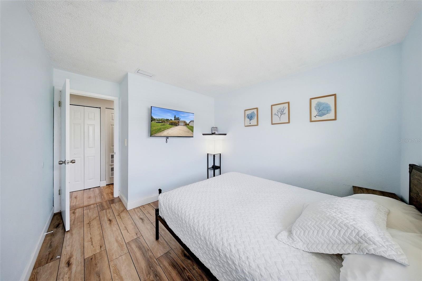 7976 SHADOW RUN DR, LARGO, FL, 33773