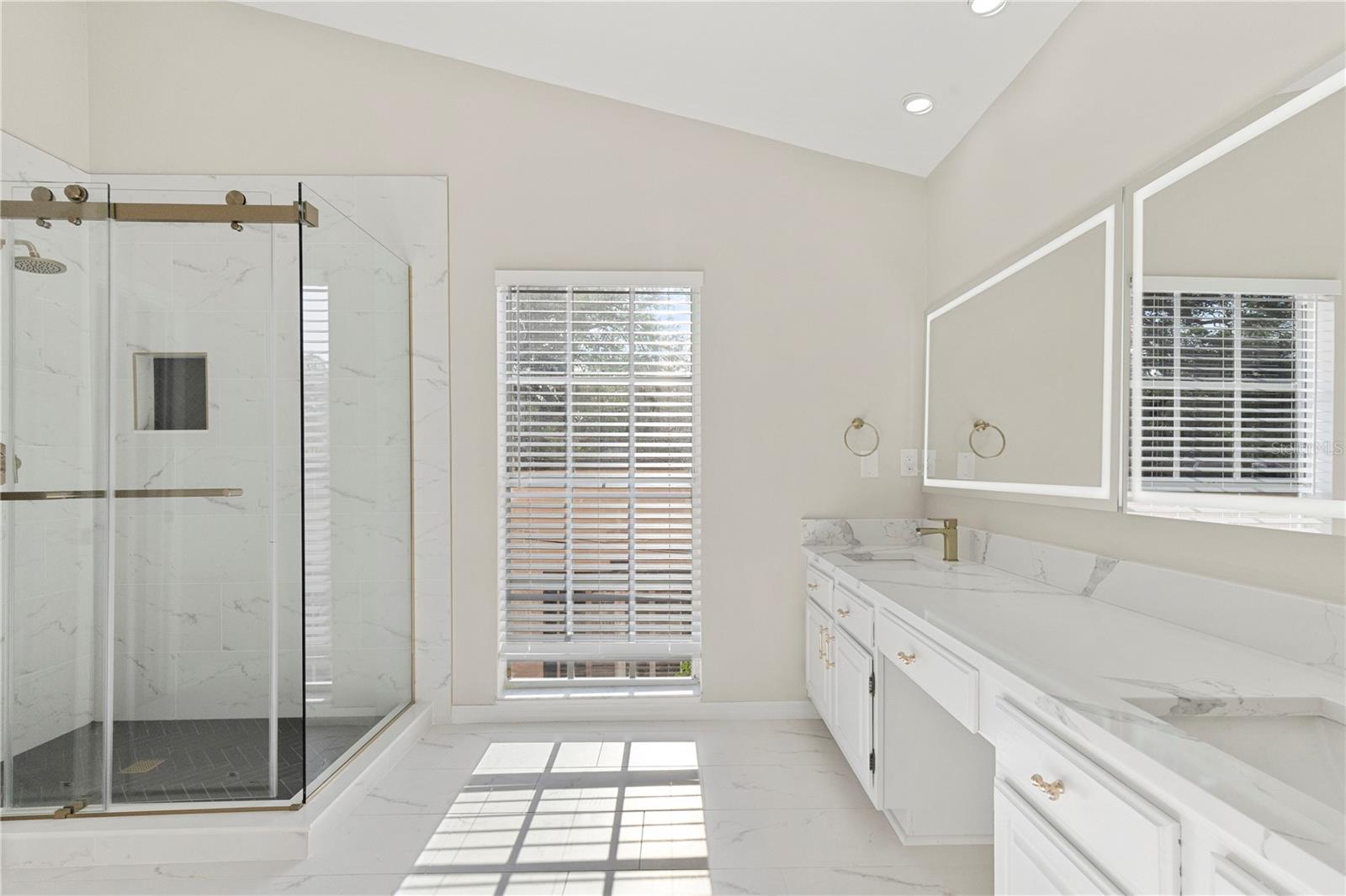 3110 W VILLA ROSA ST, TAMPA, FL, 33611