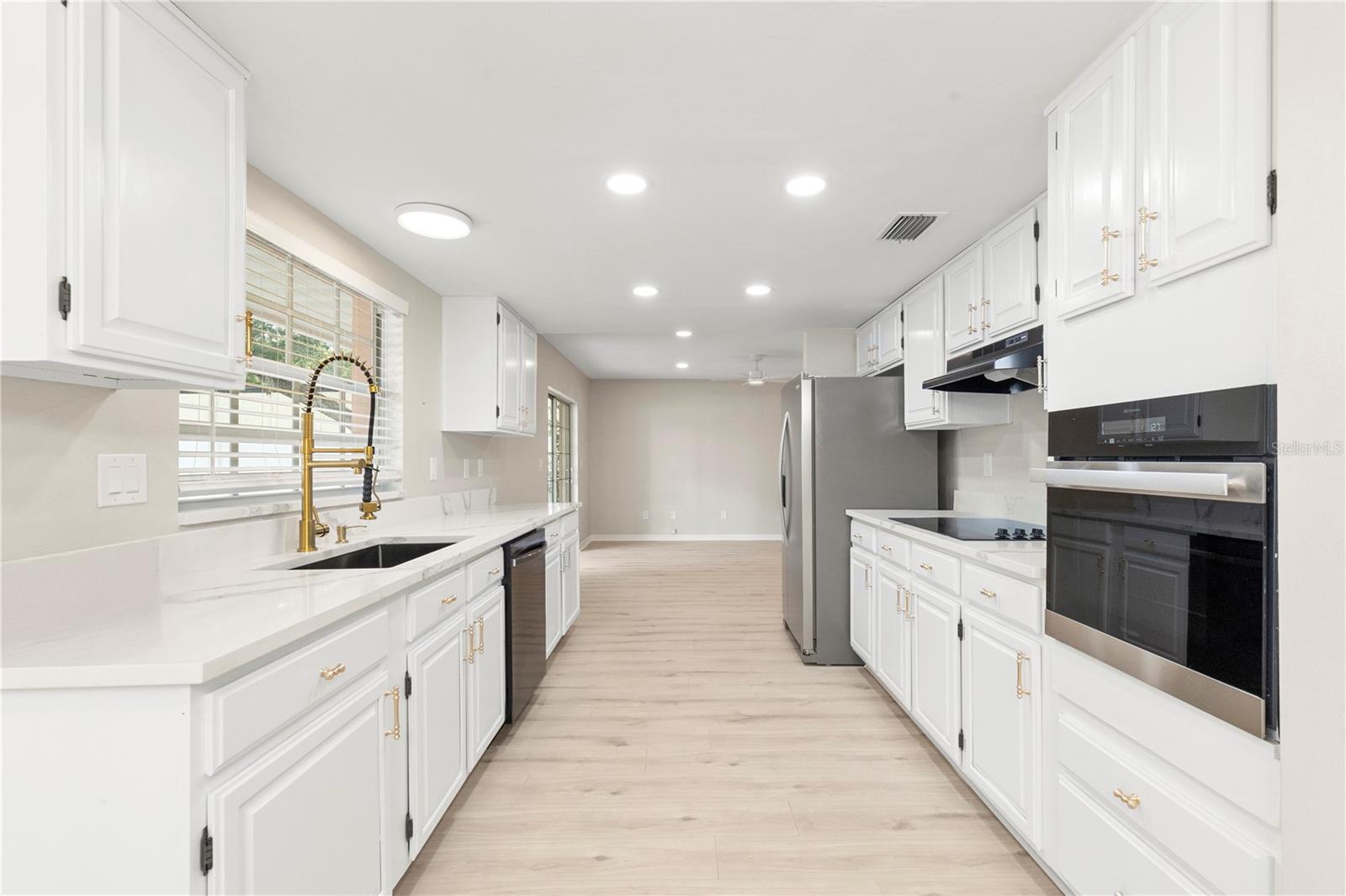 3110 W VILLA ROSA ST, TAMPA, FL, 33611