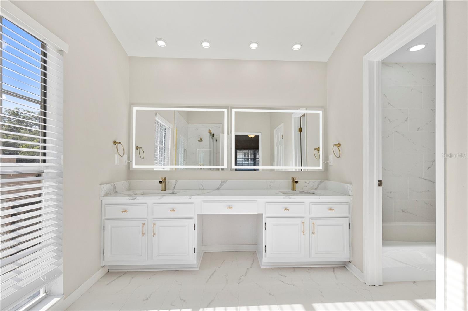 3110 W VILLA ROSA ST, TAMPA, FL, 33611