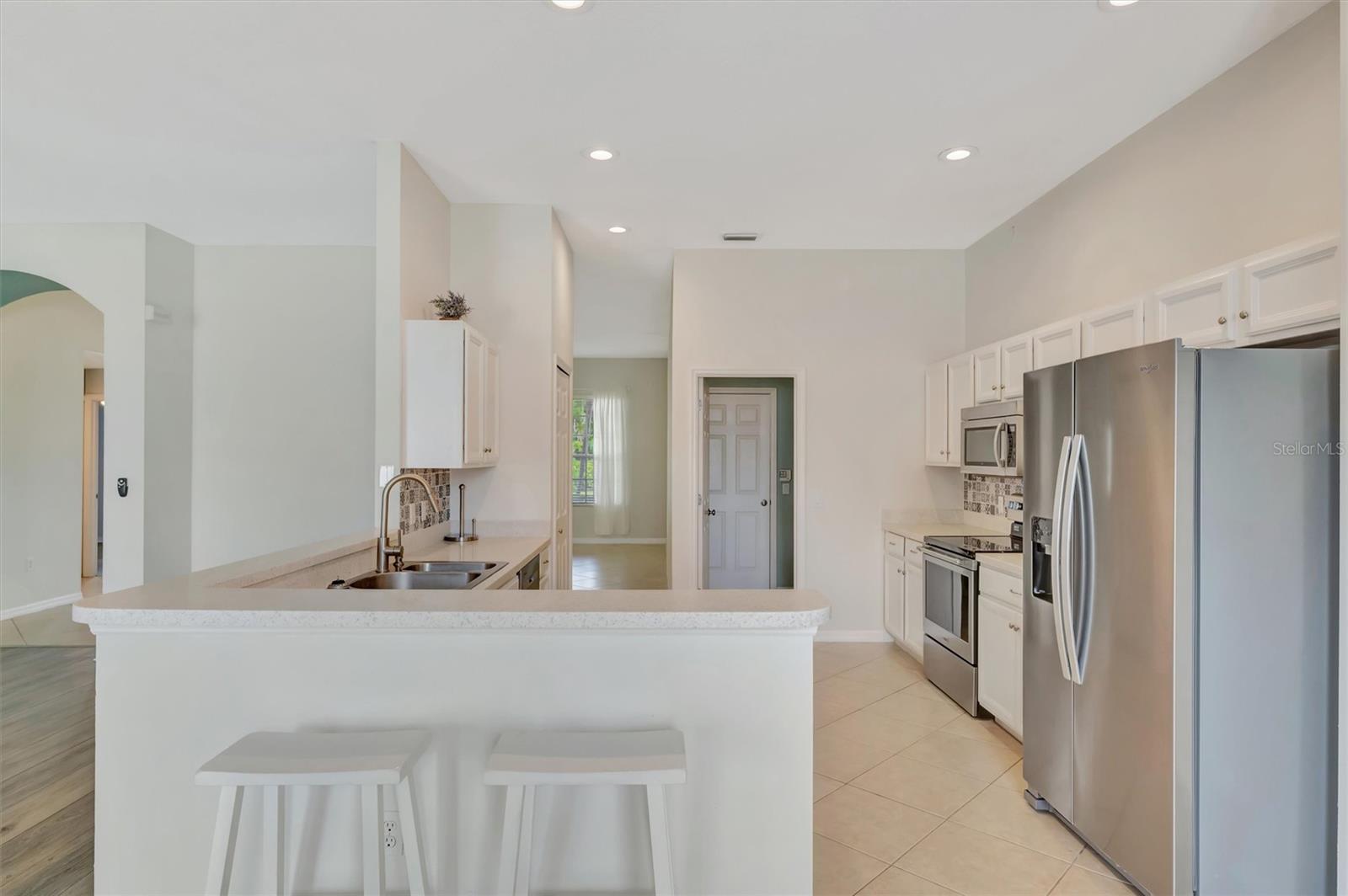 4802 BOOKELIA CIR, BRADENTON, FL, 34203