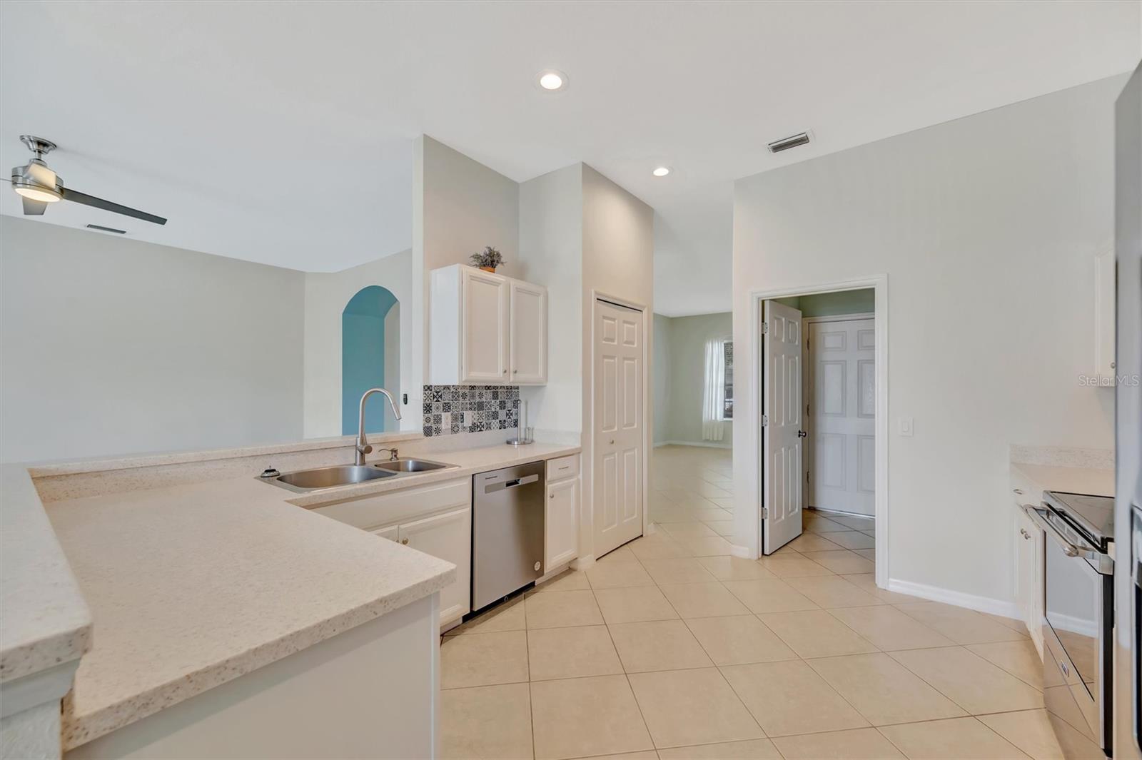 4802 BOOKELIA CIR, BRADENTON, FL, 34203