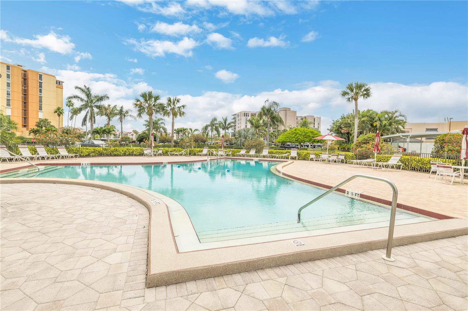 7700 SUN ISLAND DR S #401, SOUTH PASADENA, FL, 33707