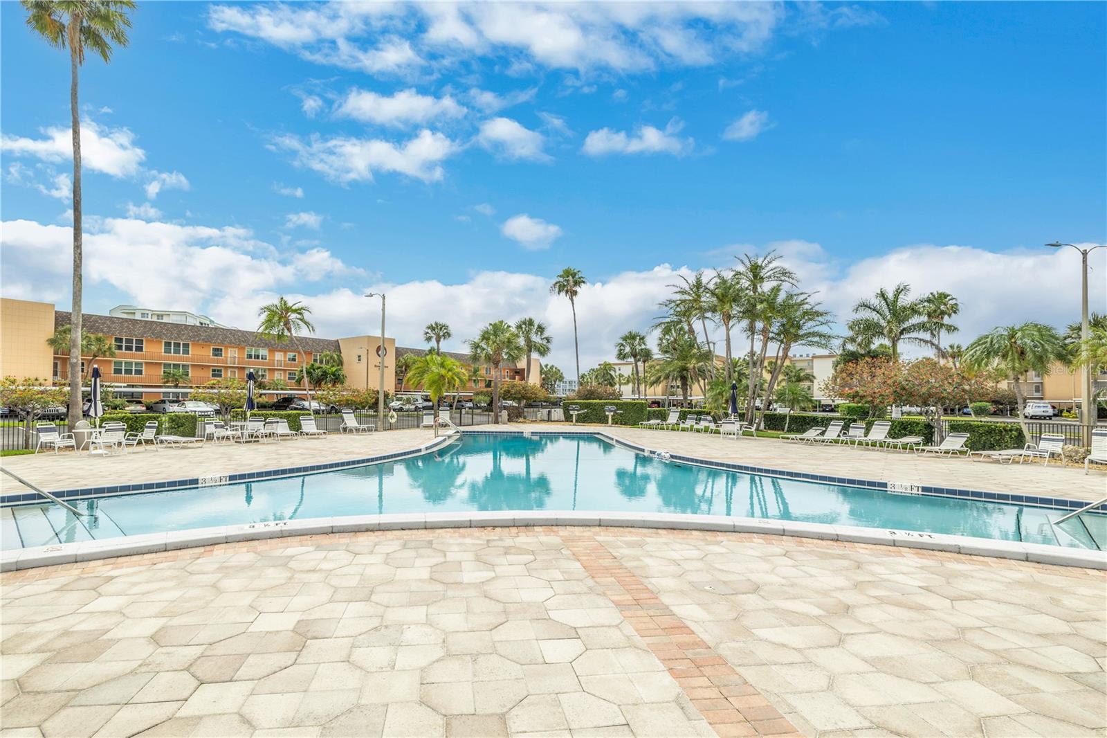 7700 SUN ISLAND DR S #401, SOUTH PASADENA, FL, 33707
