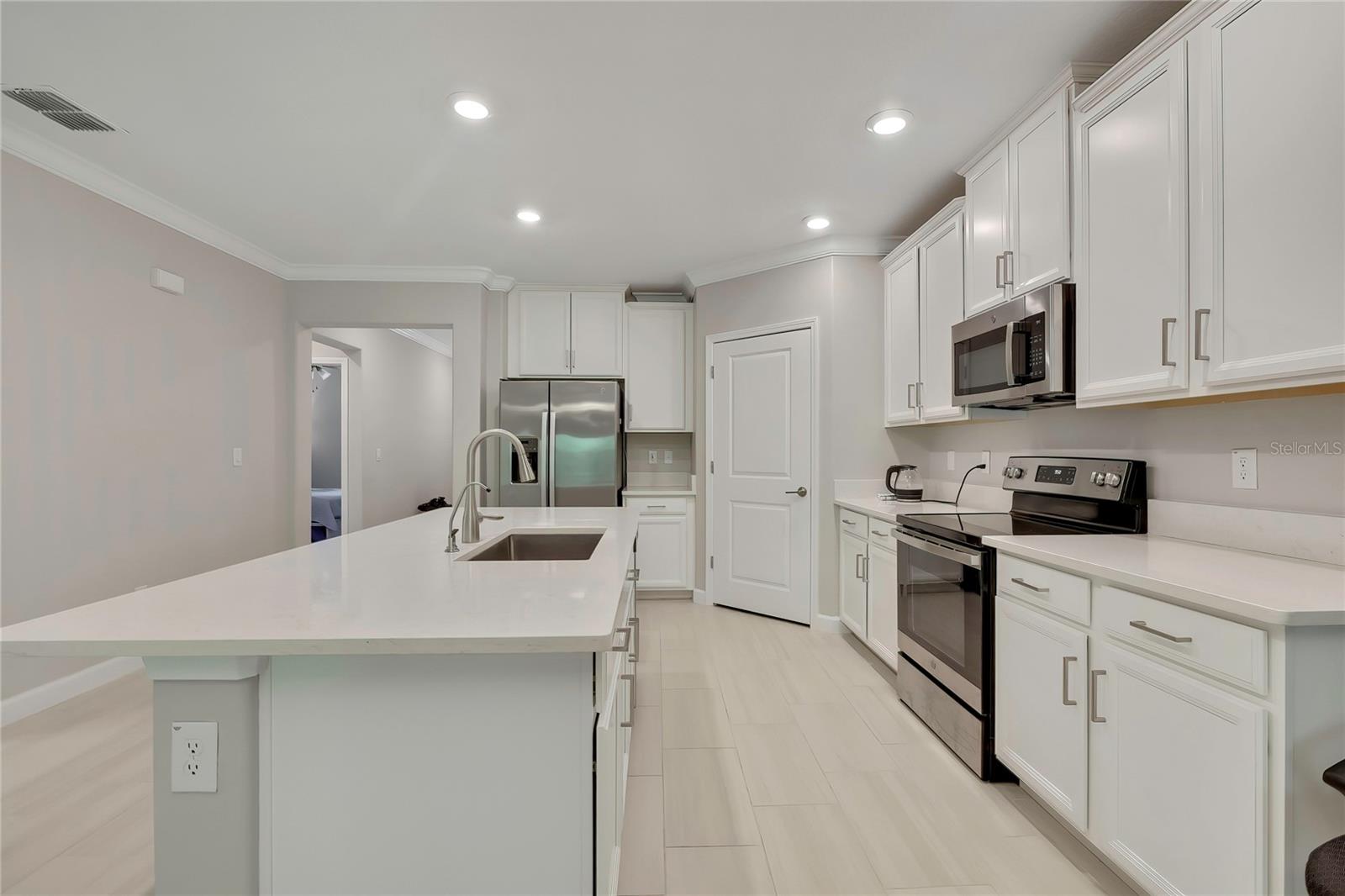 16663 SHELL BAY DR, LAND O LAKES, FL, 34638