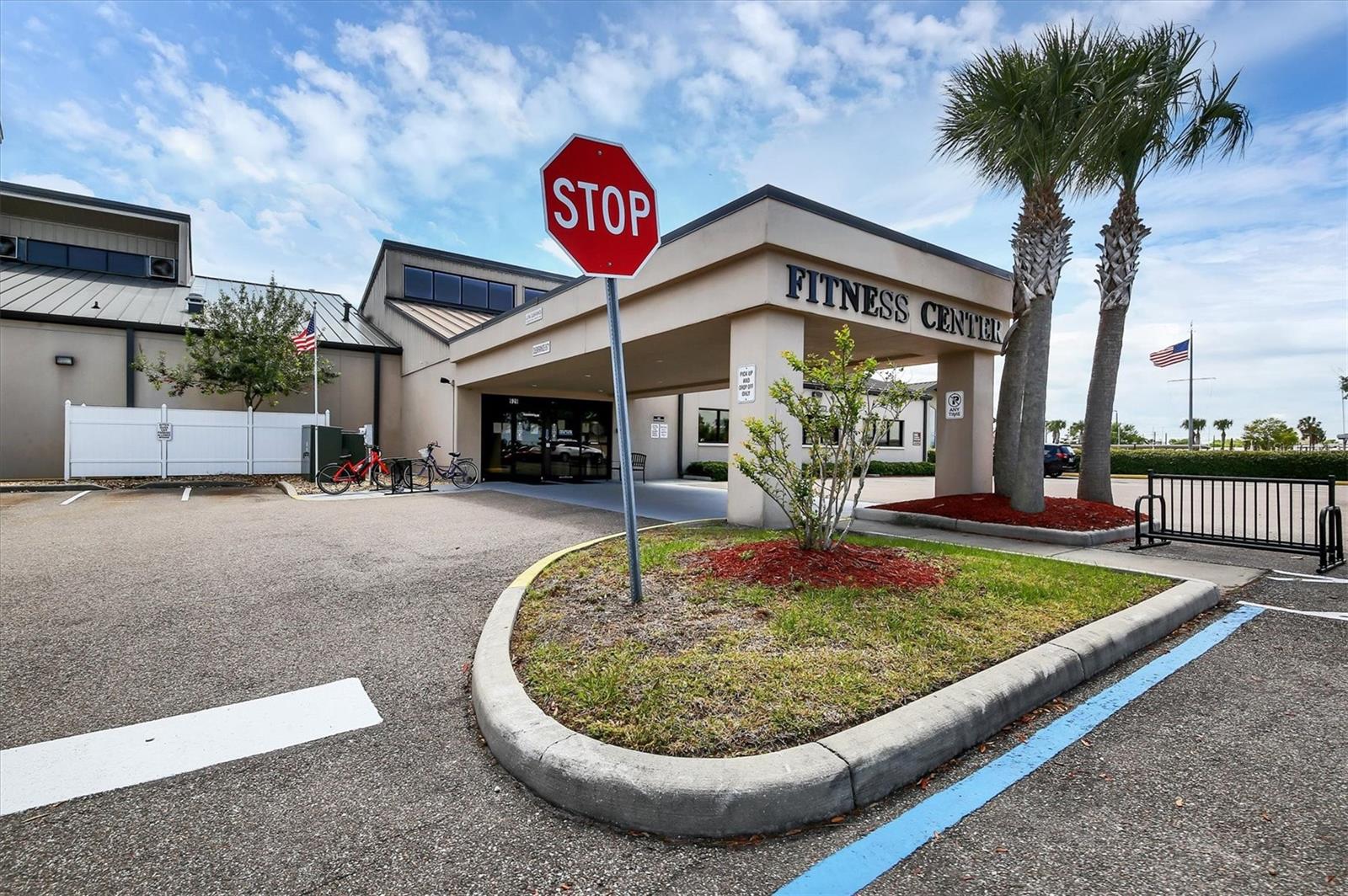 1834 E DEL WEBB BLVD, SUN CITY CENTER, FL, 33573
