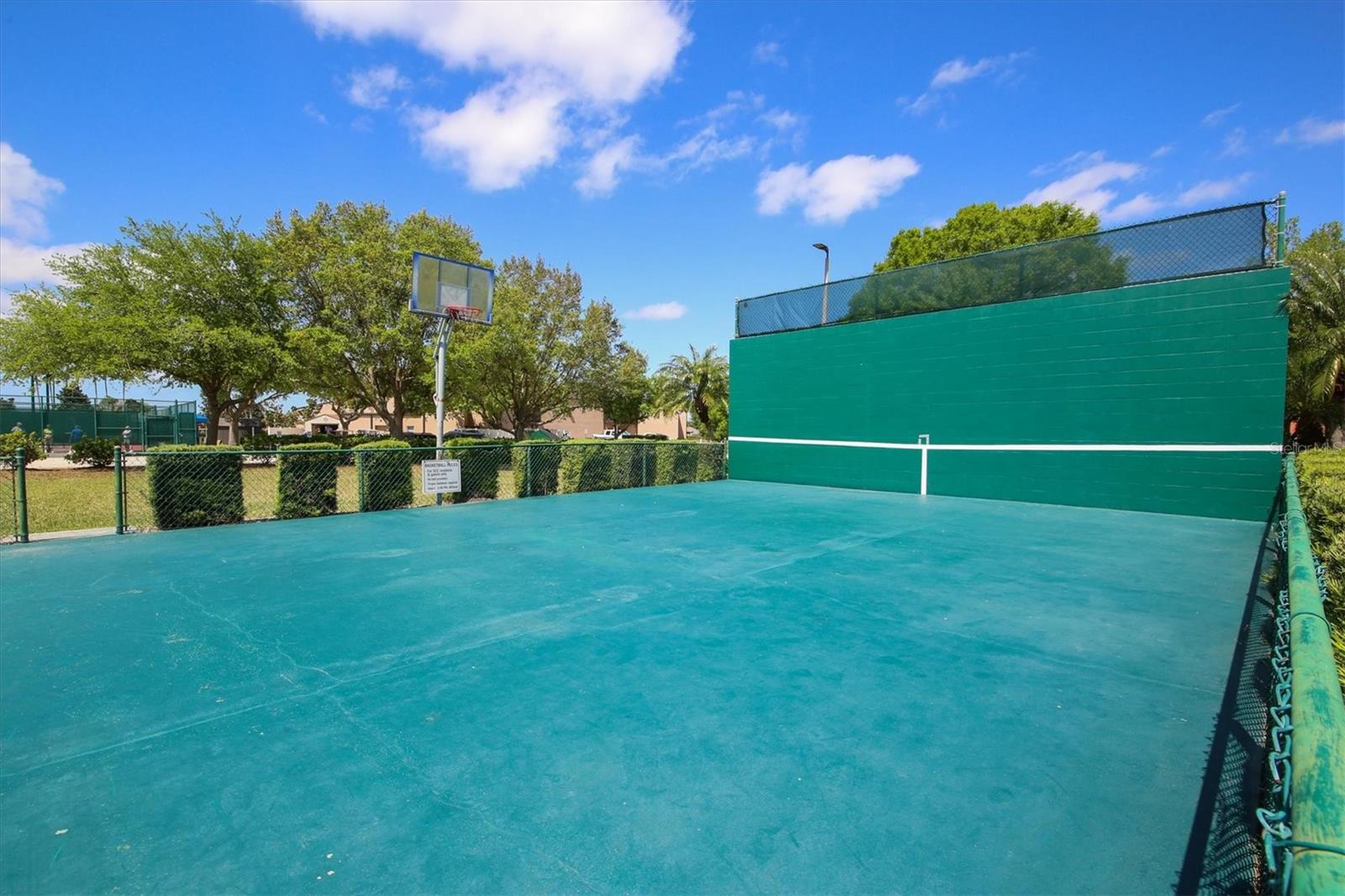 1834 E DEL WEBB BLVD, SUN CITY CENTER, FL, 33573