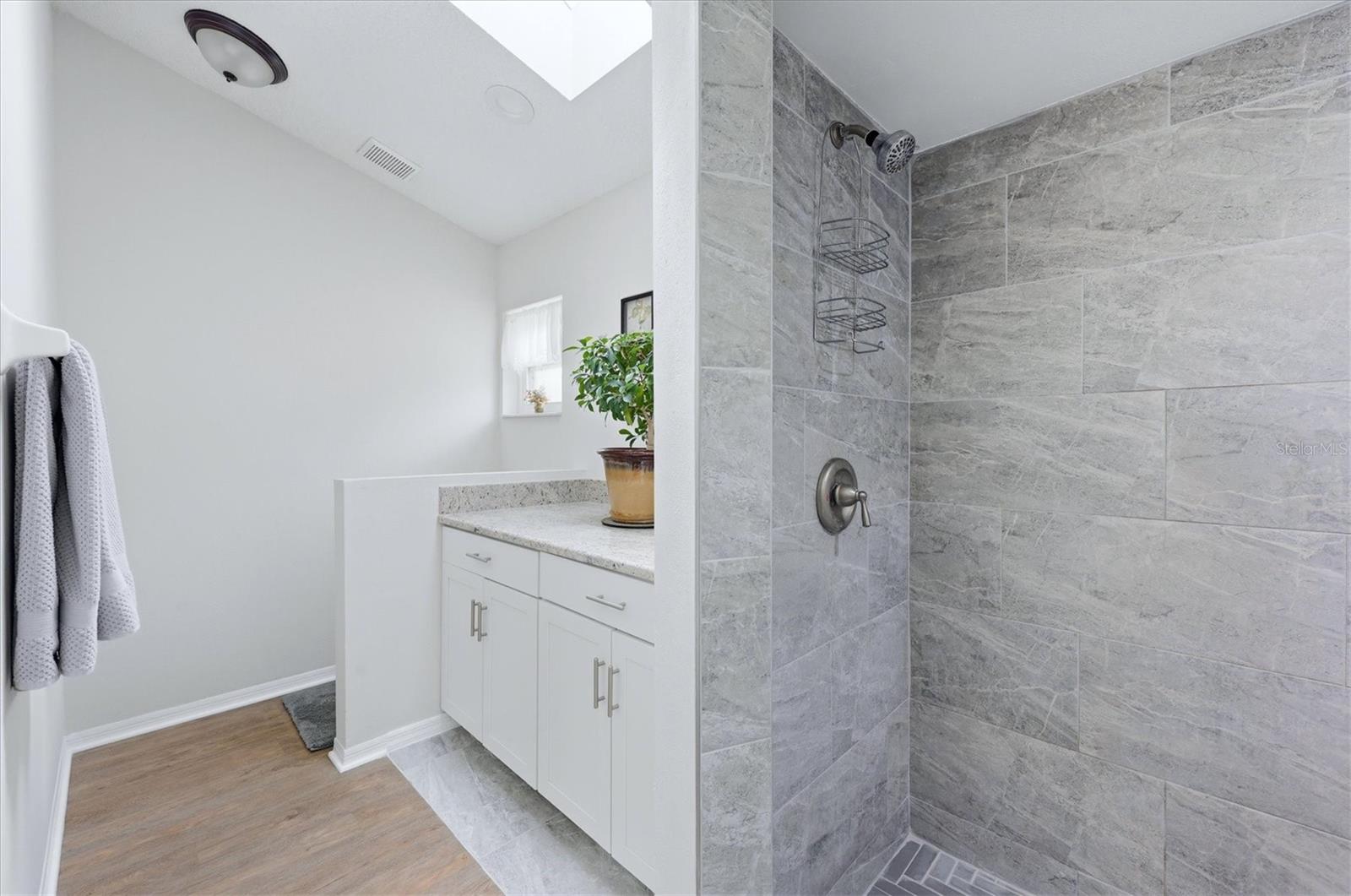 1834 E DEL WEBB BLVD, SUN CITY CENTER, FL, 33573