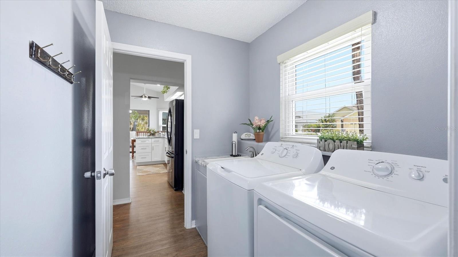 1834 E DEL WEBB BLVD, SUN CITY CENTER, FL, 33573