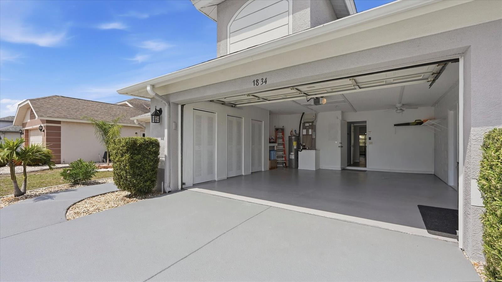 1834 E DEL WEBB BLVD, SUN CITY CENTER, FL, 33573