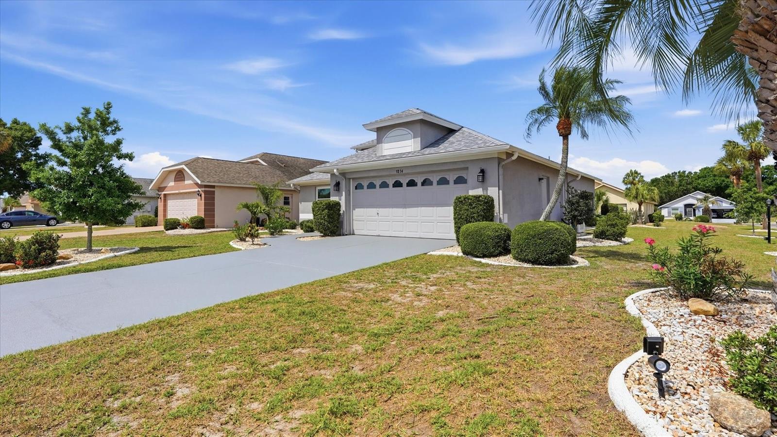 1834 E DEL WEBB BLVD, SUN CITY CENTER, FL, 33573
