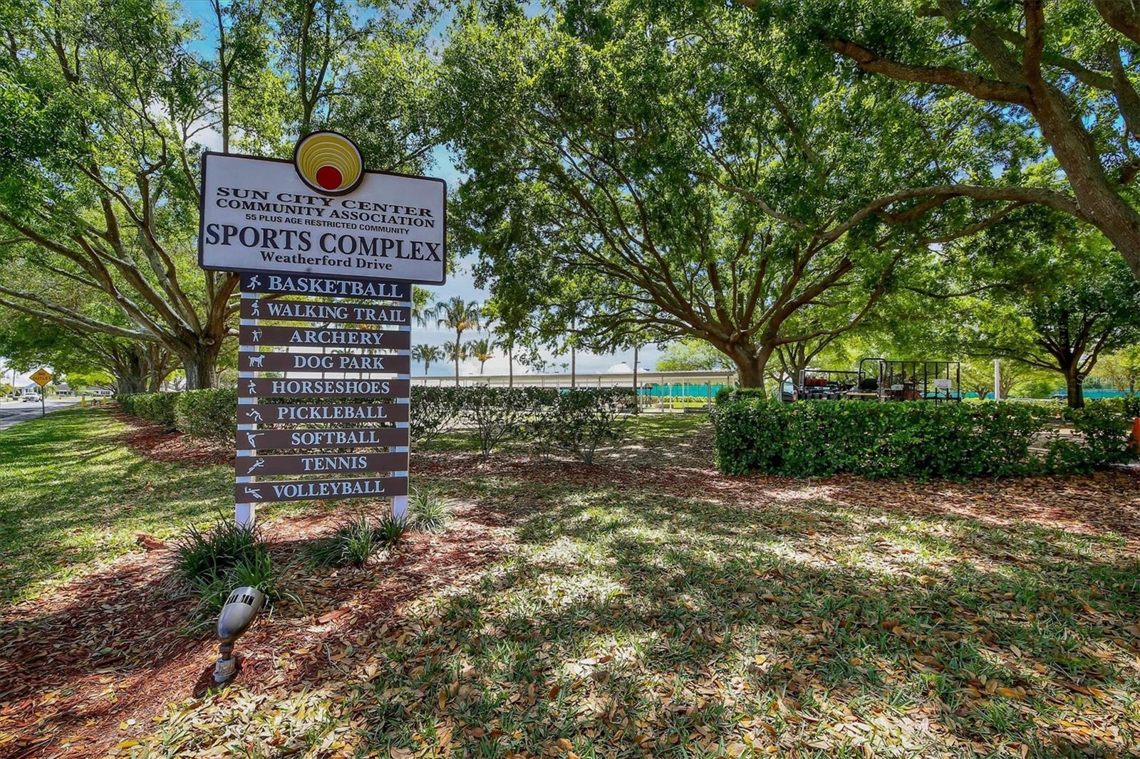 1834 E DEL WEBB BLVD, SUN CITY CENTER, FL, 33573