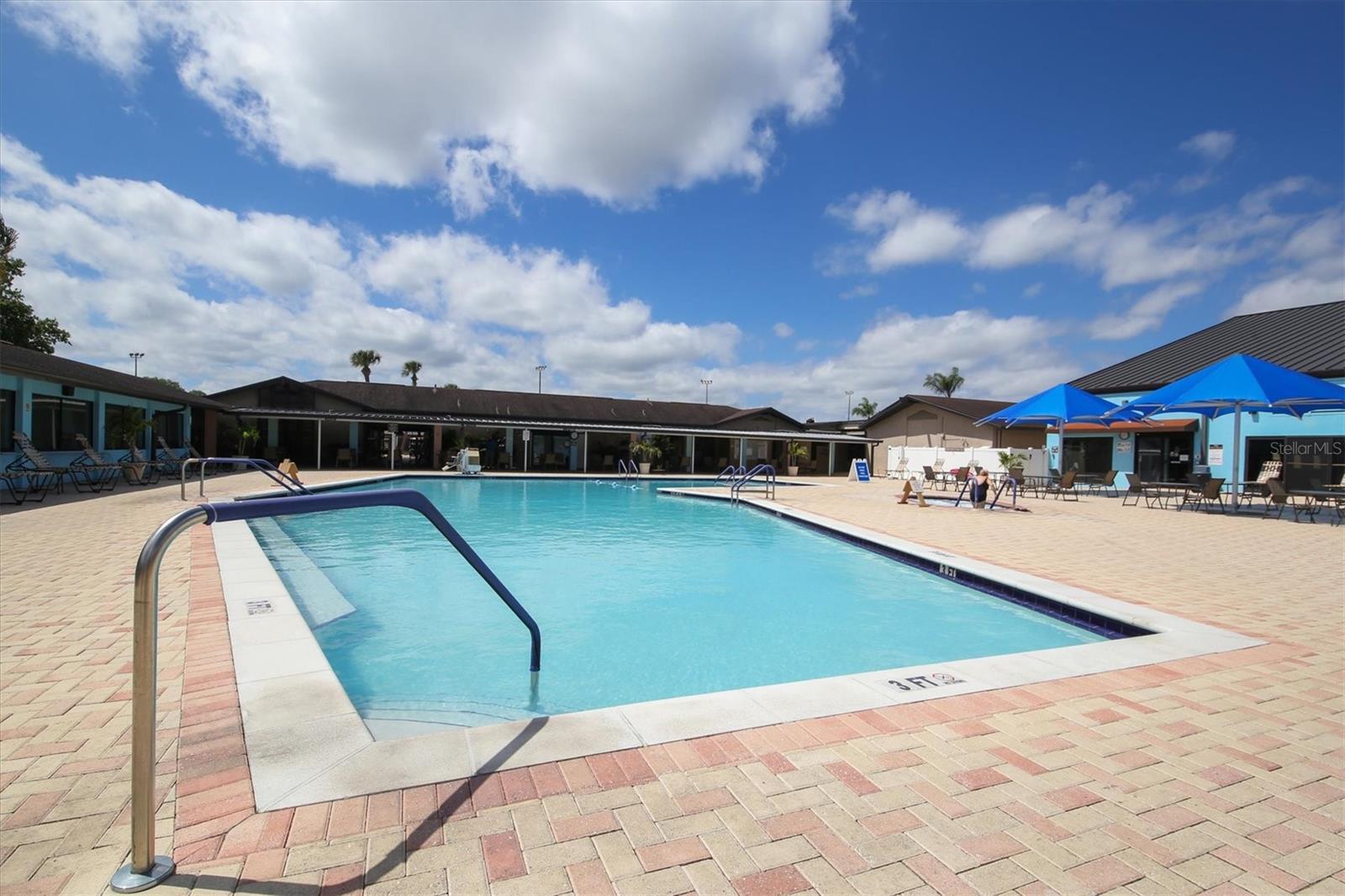 1834 E DEL WEBB BLVD, SUN CITY CENTER, FL, 33573