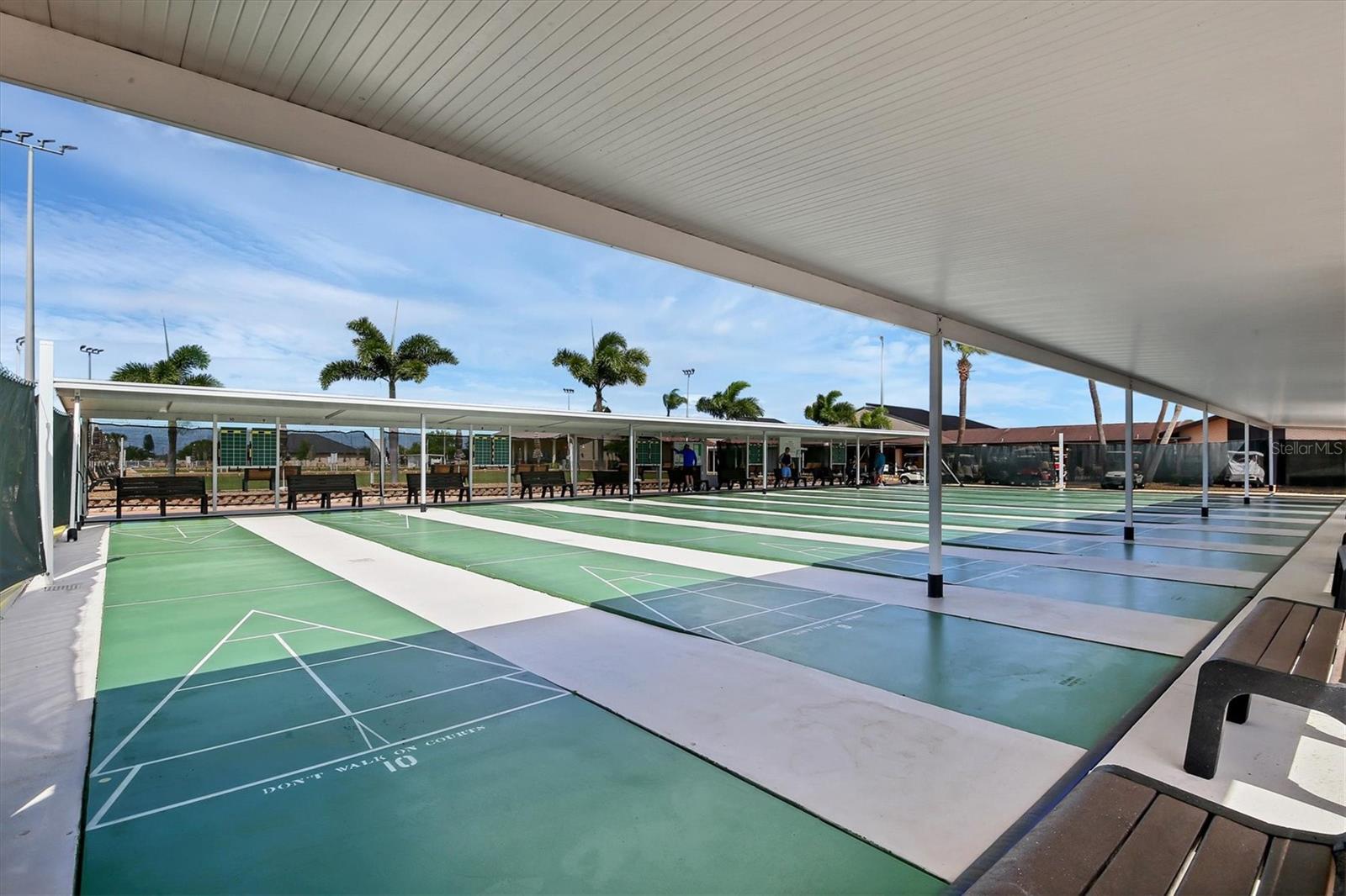 1834 E DEL WEBB BLVD, SUN CITY CENTER, FL, 33573