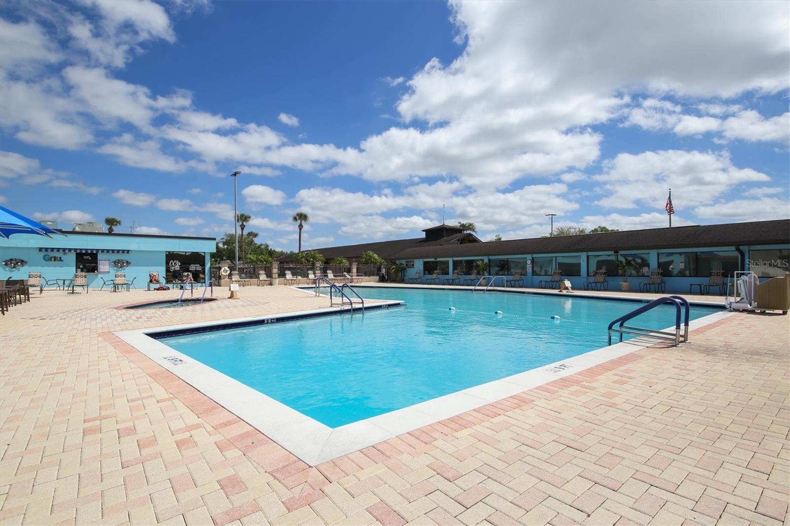 1834 E DEL WEBB BLVD, SUN CITY CENTER, FL, 33573