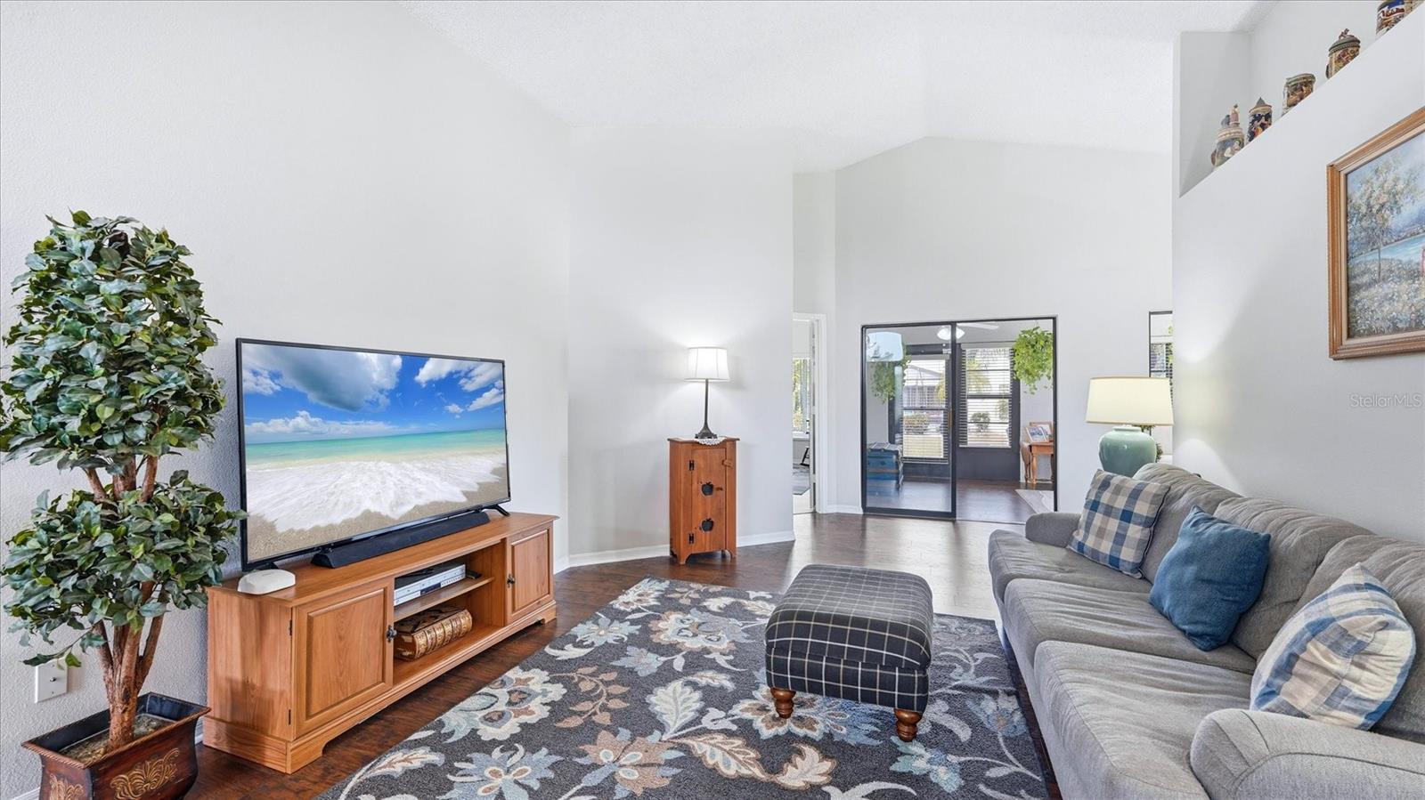 1834 E DEL WEBB BLVD, SUN CITY CENTER, FL, 33573