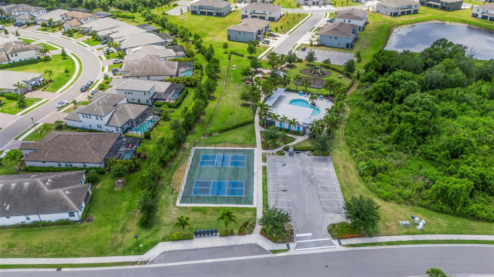 11610 WOODLEAF DR, LAKEWOOD RANCH, FL, 34211