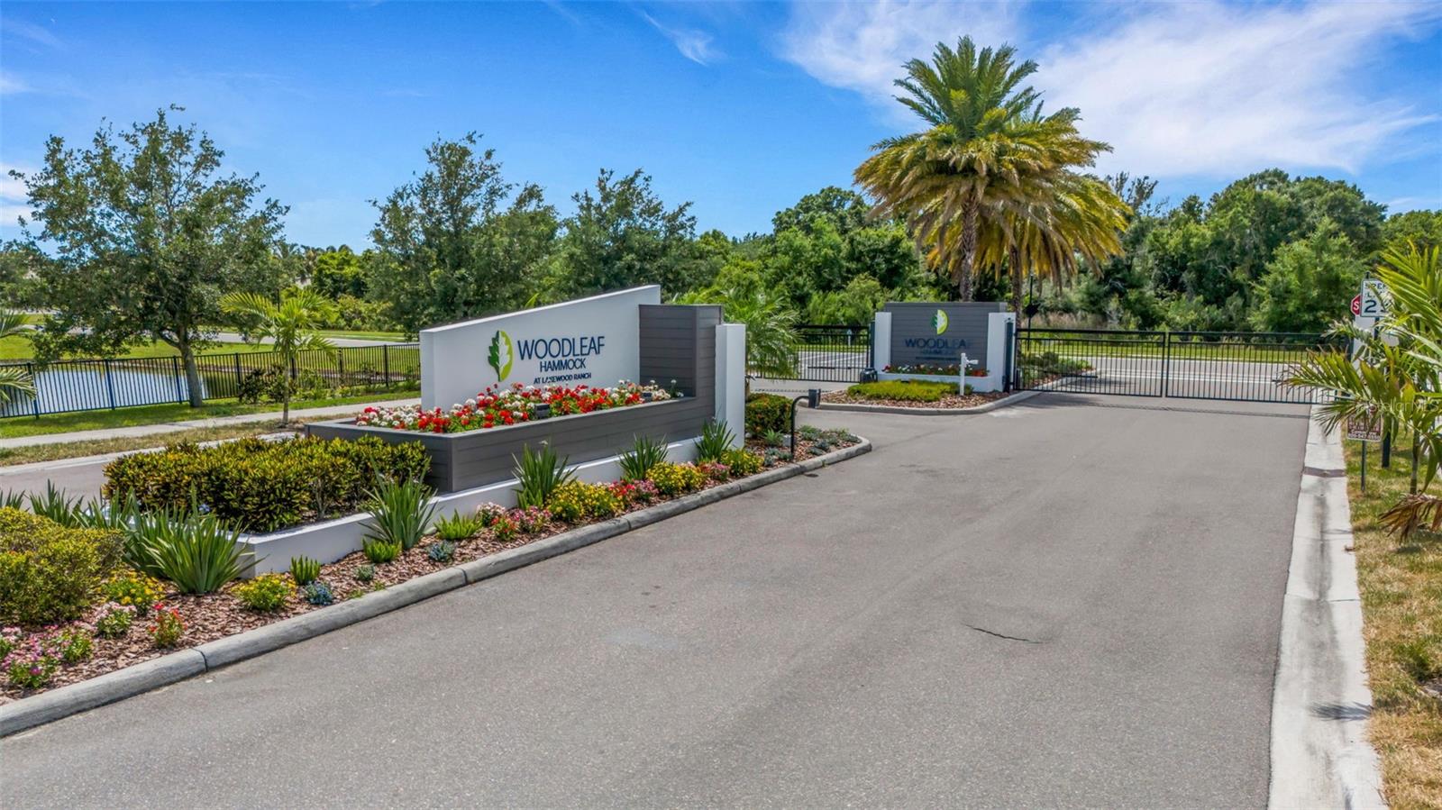 11610 WOODLEAF DR, LAKEWOOD RANCH, FL, 34211