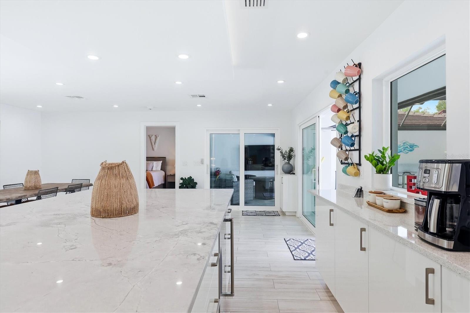 3694 GLEN OAKS MANOR DR, SARASOTA, FL, 34232