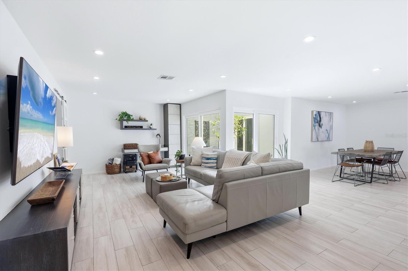 3694 GLEN OAKS MANOR DR, SARASOTA, FL, 34232