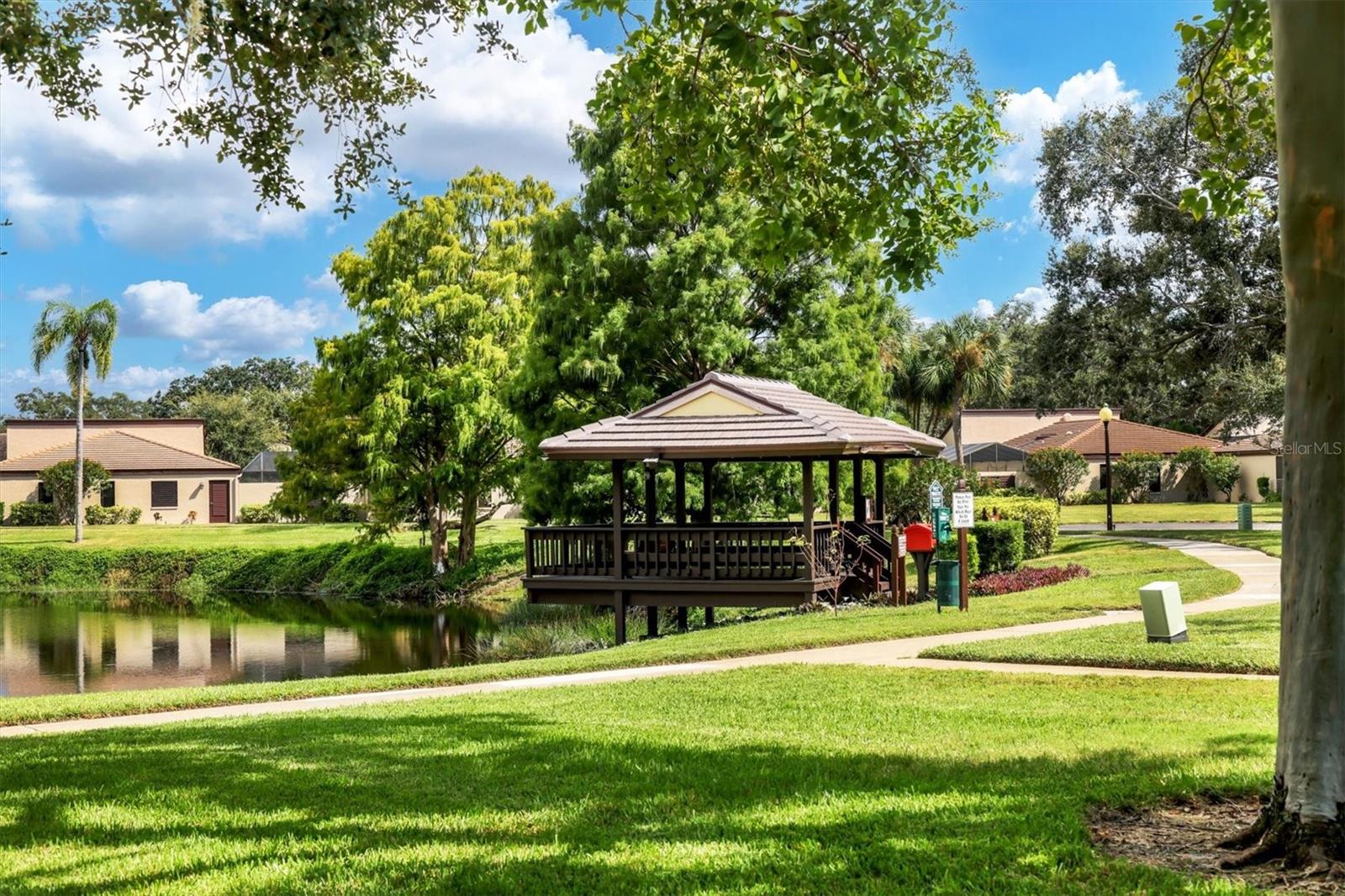 3694 GLEN OAKS MANOR DR, SARASOTA, FL, 34232