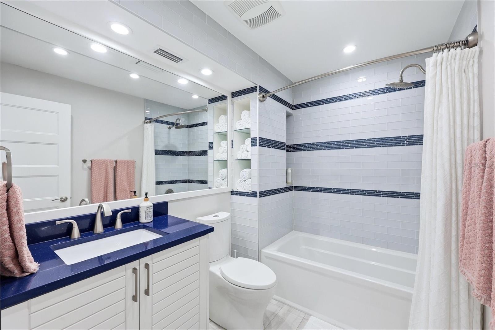 3694 GLEN OAKS MANOR DR, SARASOTA, FL, 34232