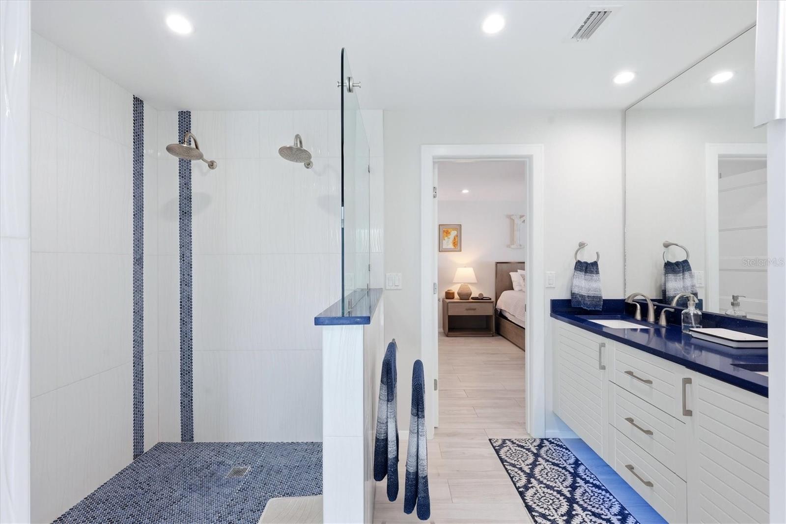3694 GLEN OAKS MANOR DR, SARASOTA, FL, 34232