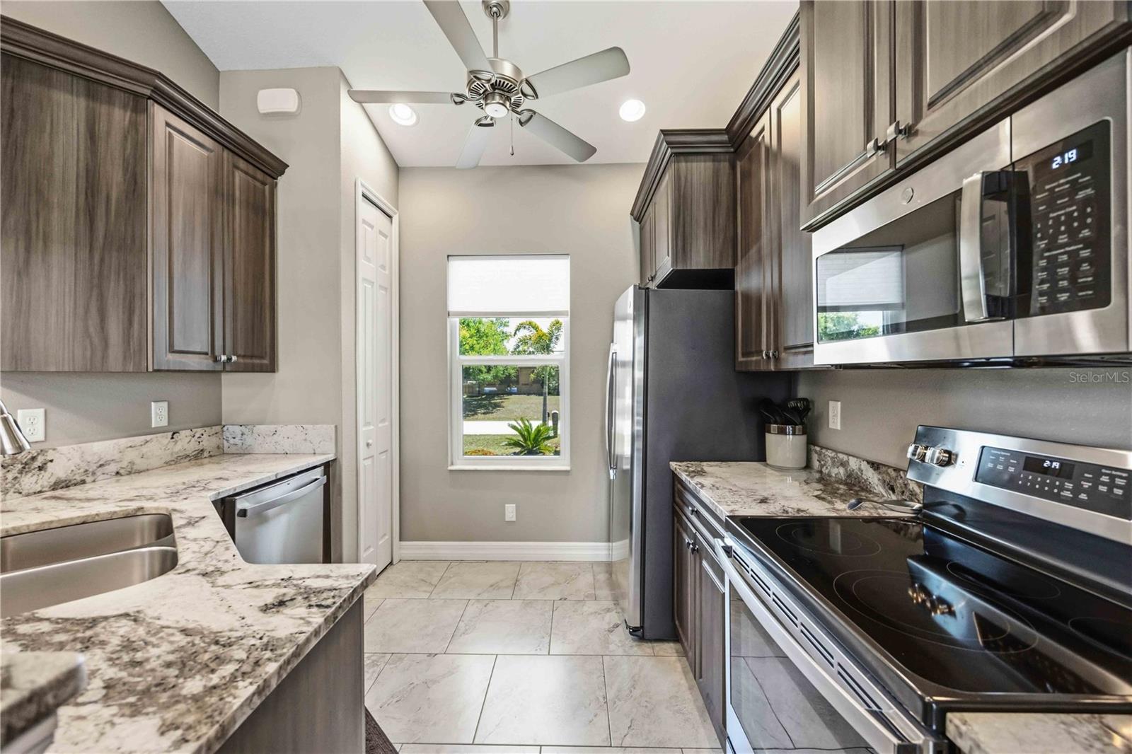 18042 PETOSKEY CIR, PORT CHARLOTTE, FL, 33948
