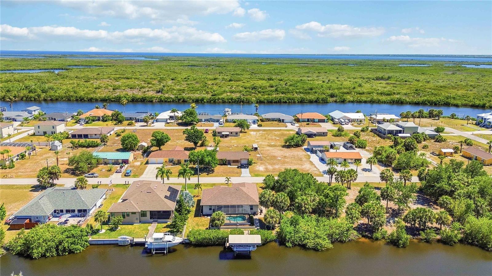 18042 PETOSKEY CIR, PORT CHARLOTTE, FL, 33948