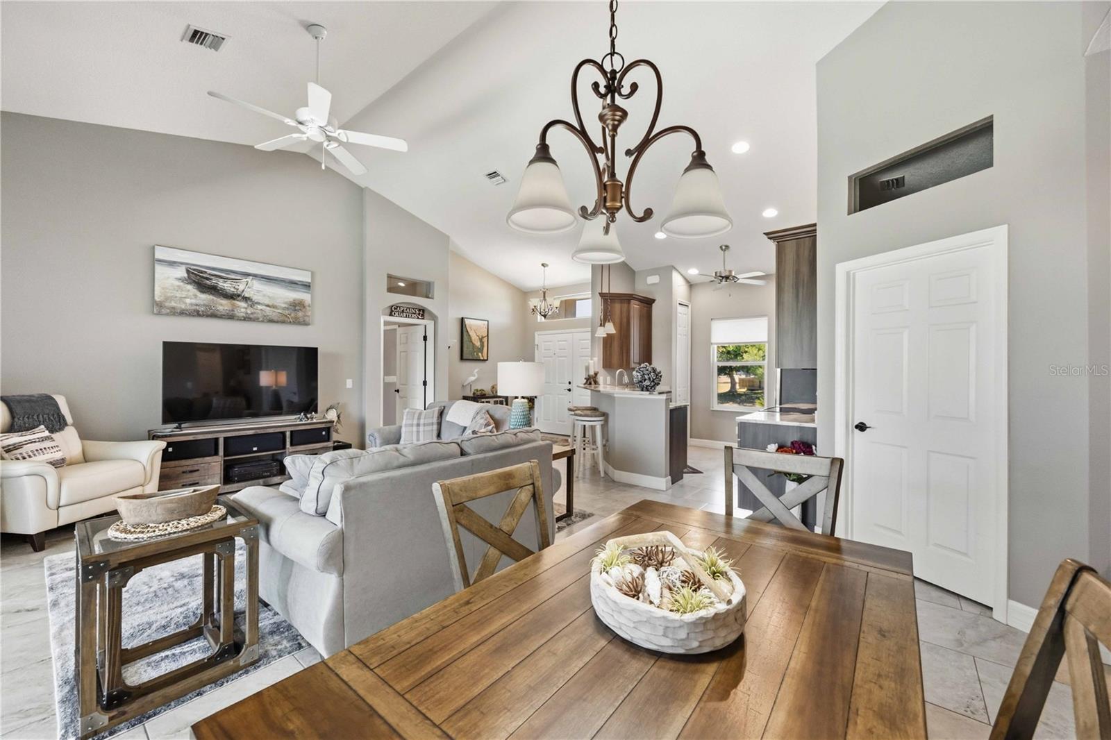 18042 PETOSKEY CIR, PORT CHARLOTTE, FL, 33948