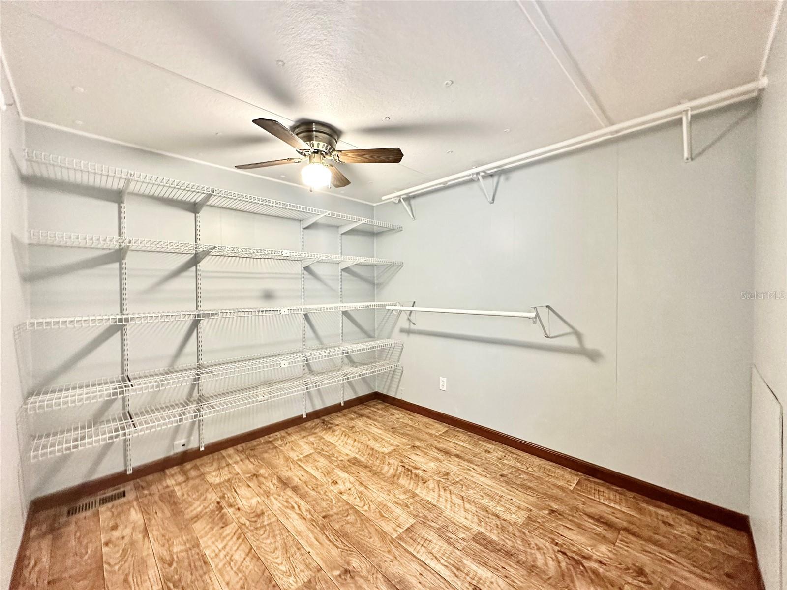 522 TAMMI DR, LEESBURG, FL, 34788