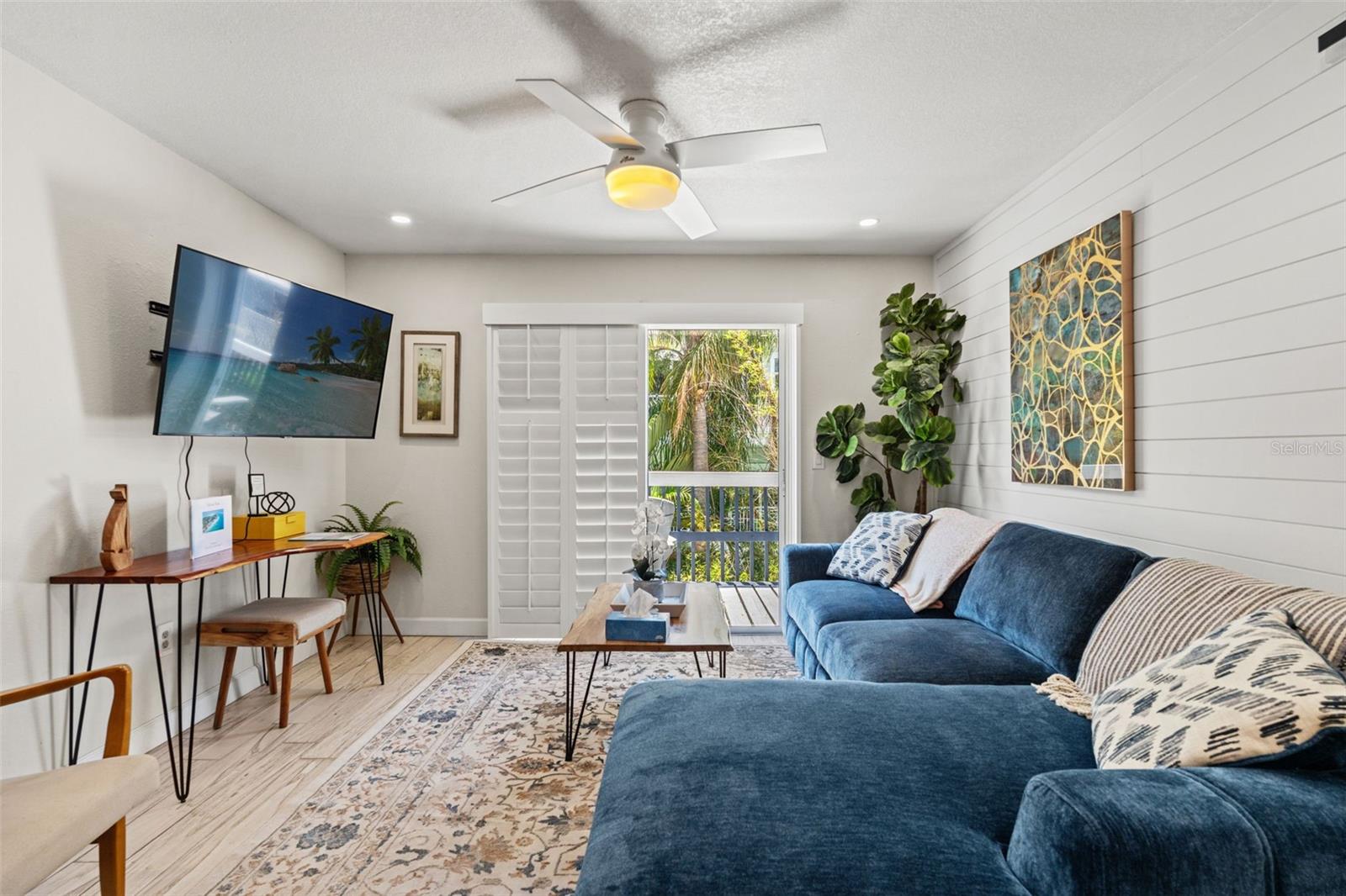 8106 GULF DR, HOLMES BEACH, FL, 34217