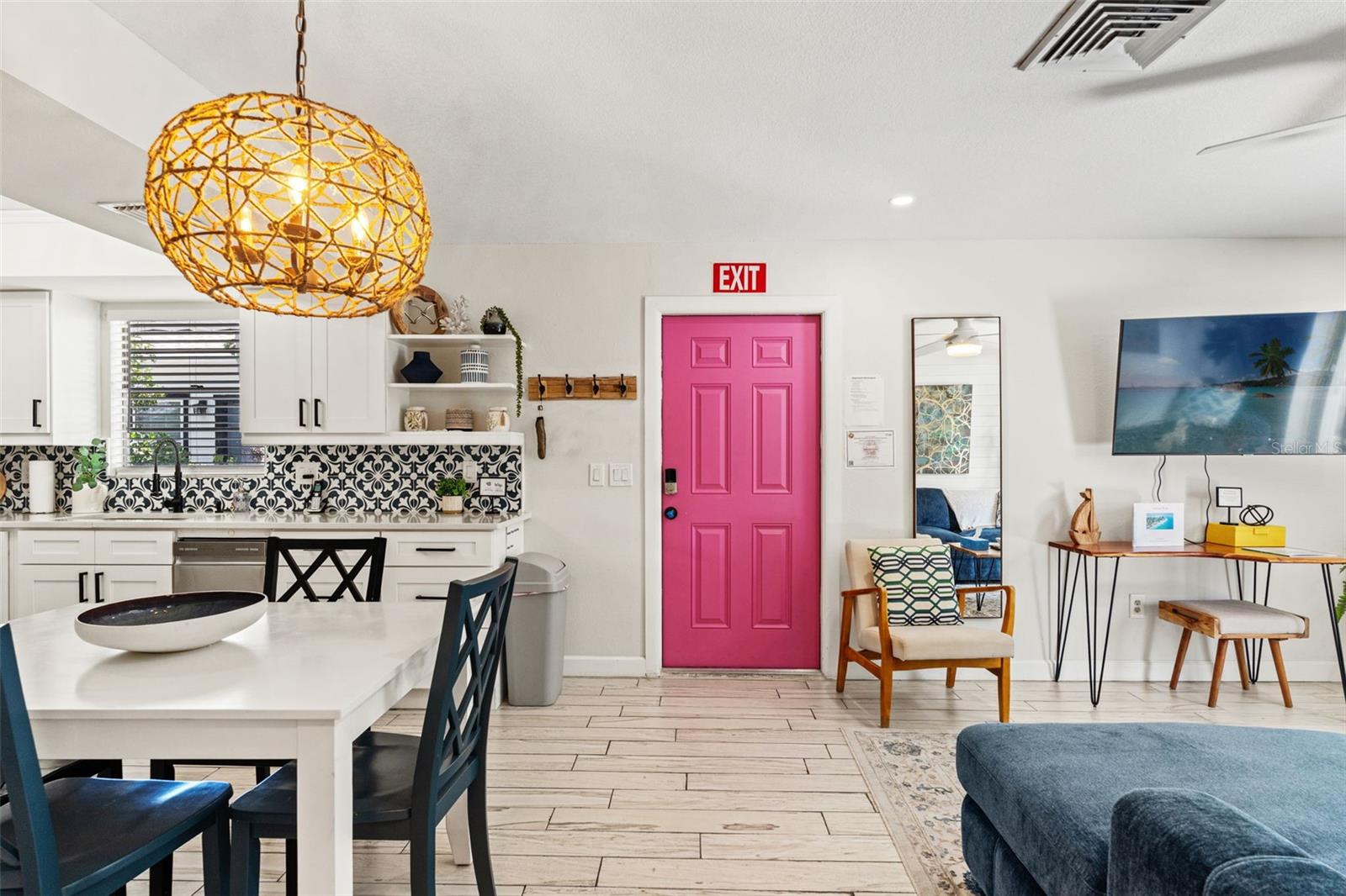 8106 GULF DR, HOLMES BEACH, FL, 34217
